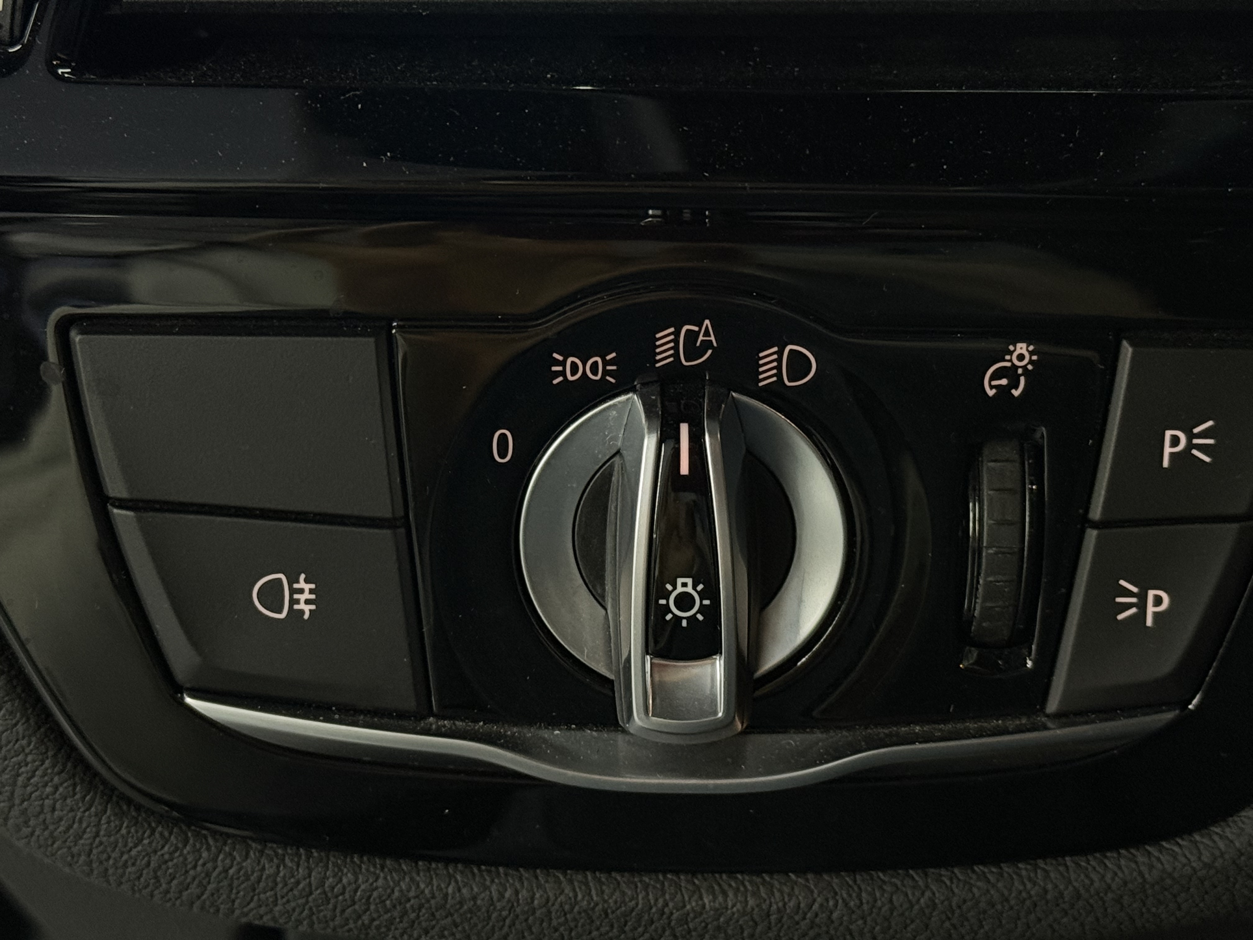 BMW 5 Series New Energy 2021 car image #15