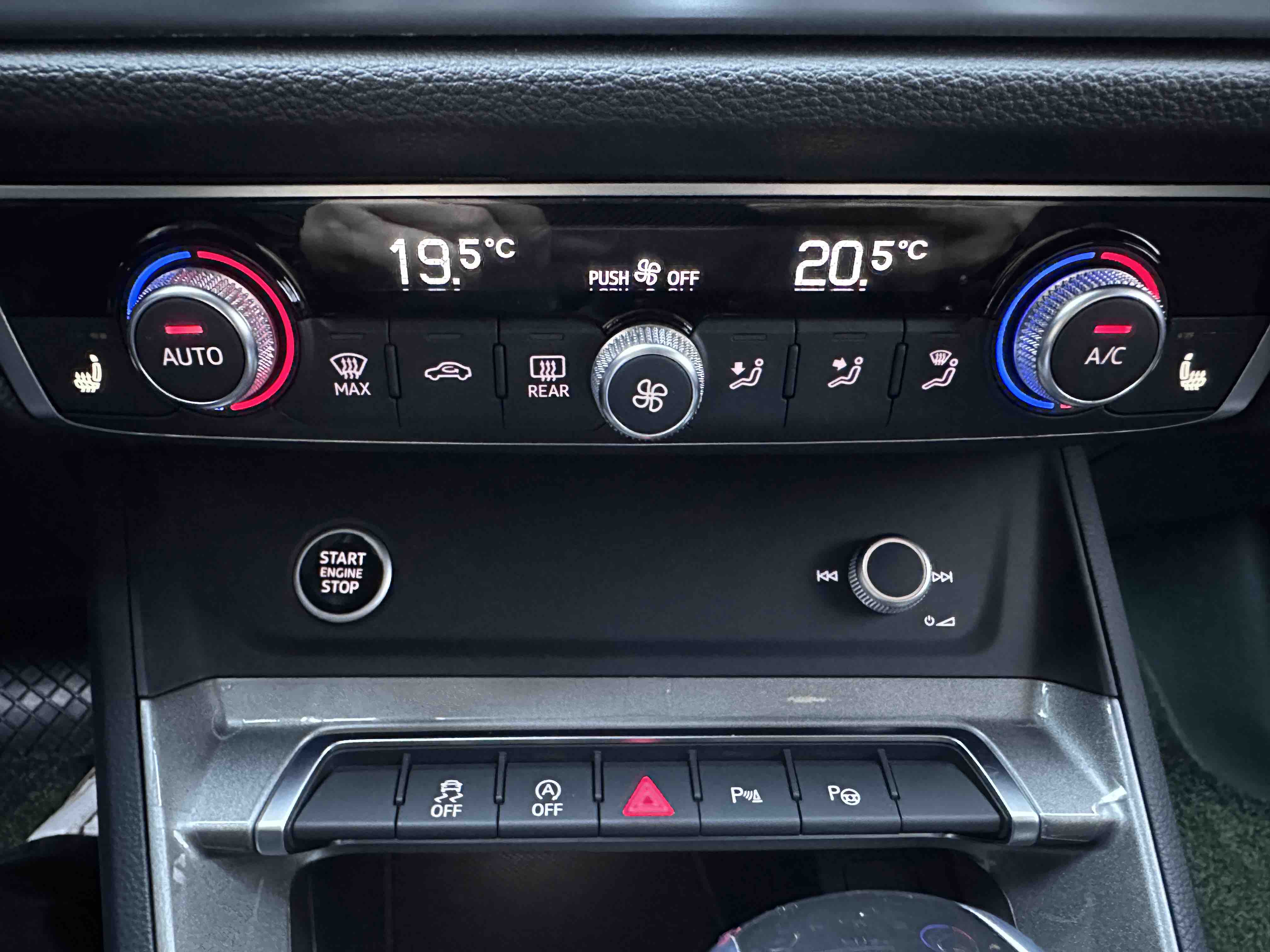 Audi Q3 2021 #15 Audi Q3 2021 car image #15