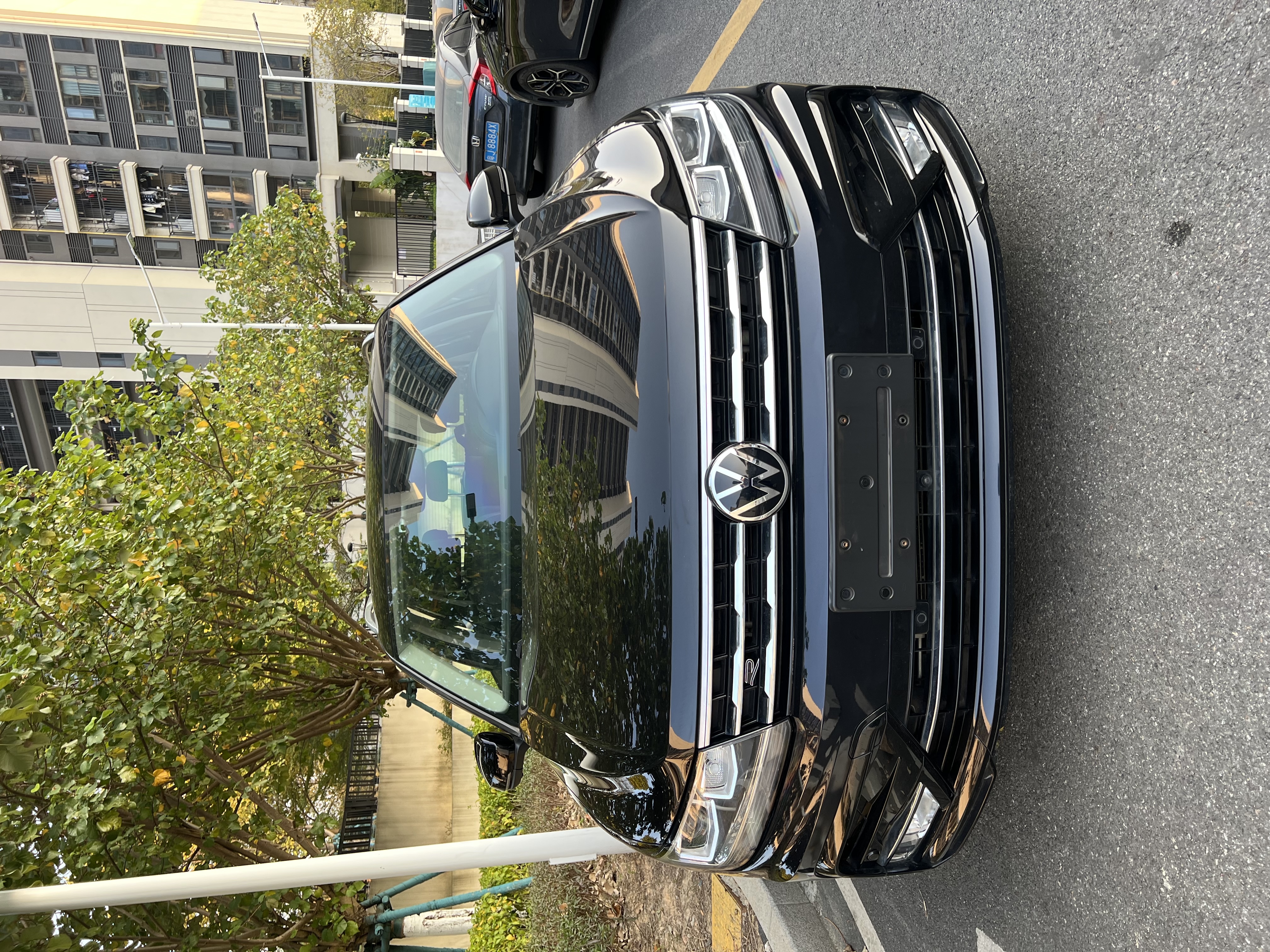 Volkswagen Tiguan L 2021 car image #15