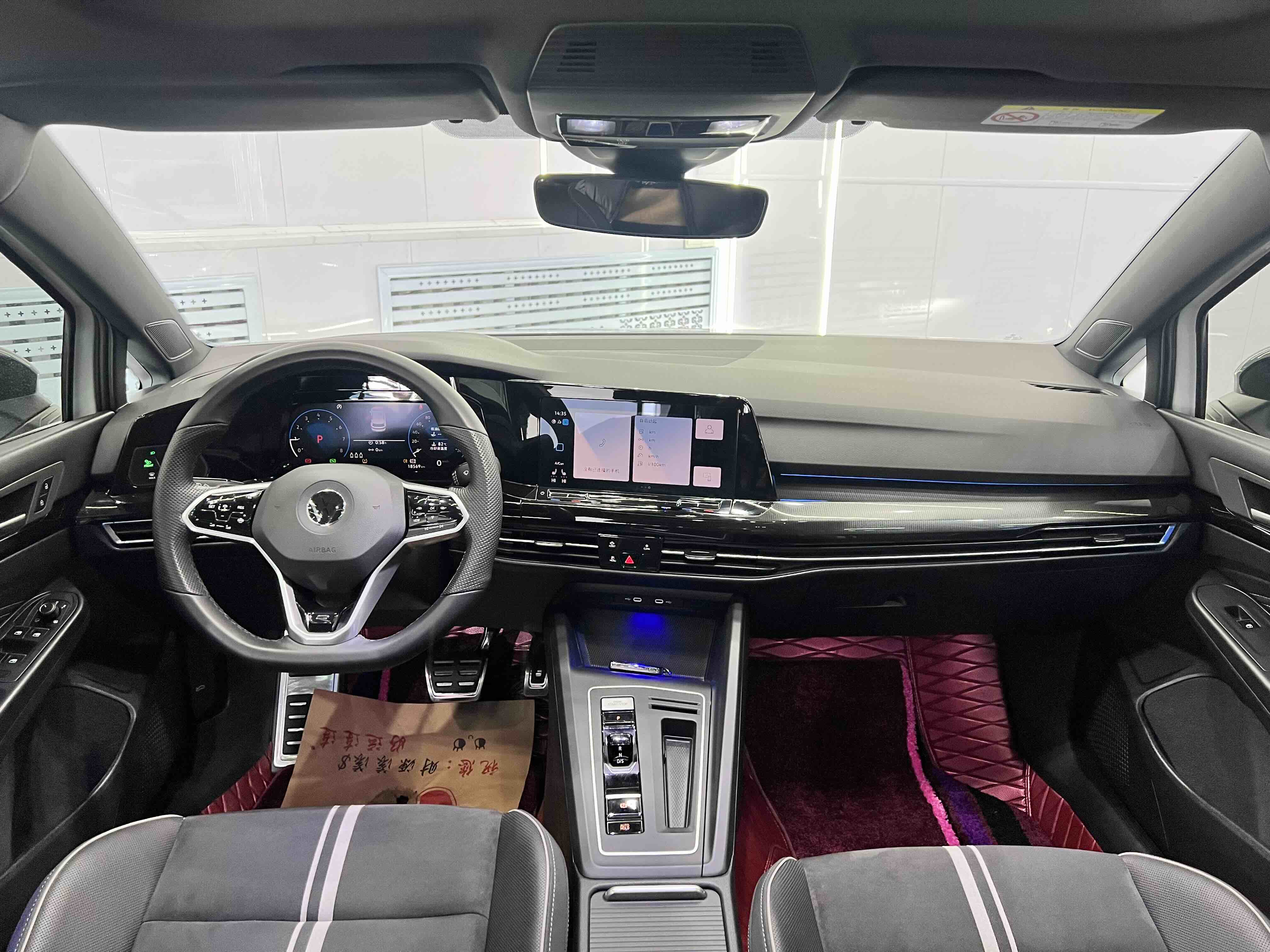 Volkswagen Golf 2022 car image #15