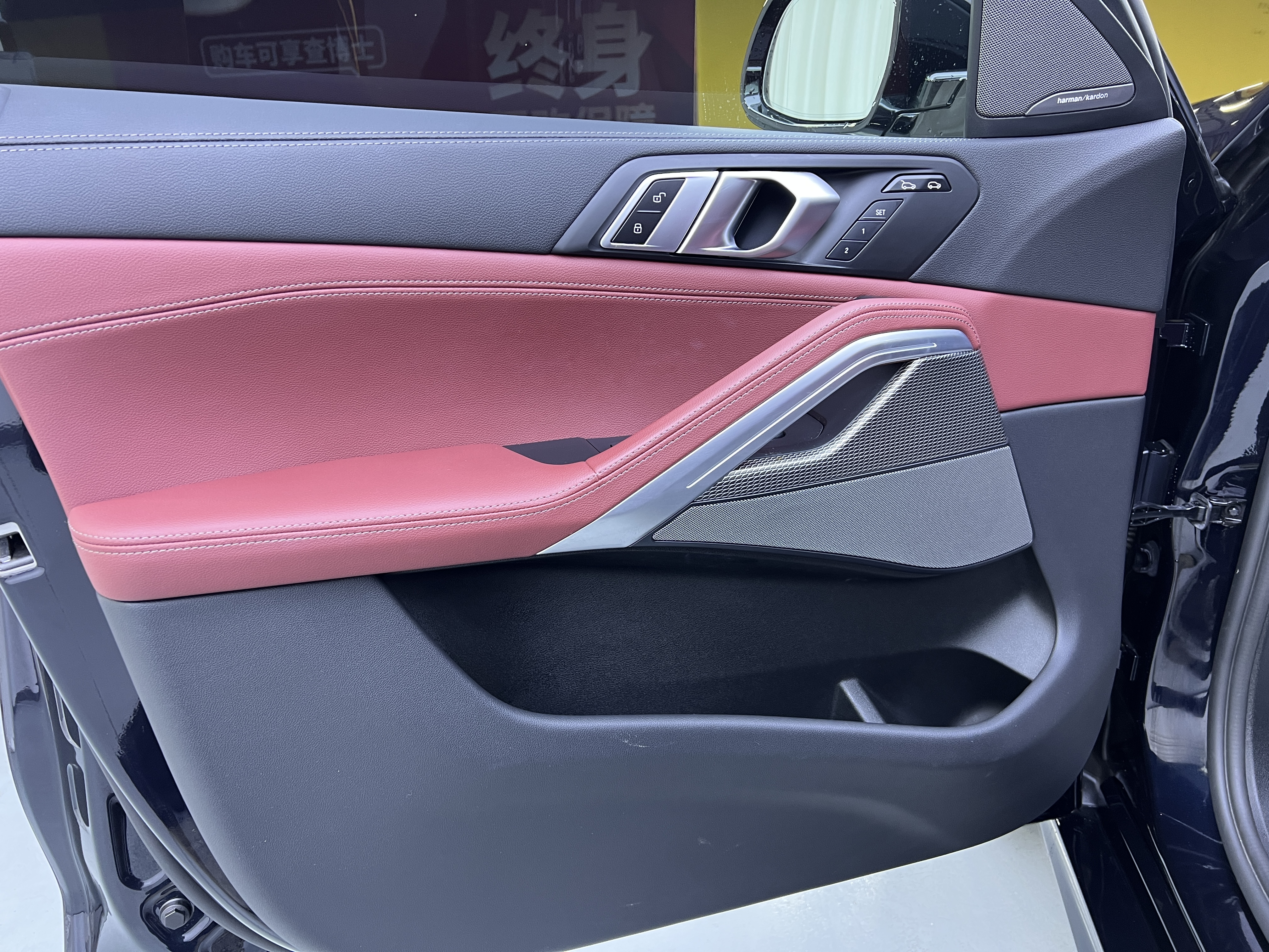 BMW X6 2022 car image #15