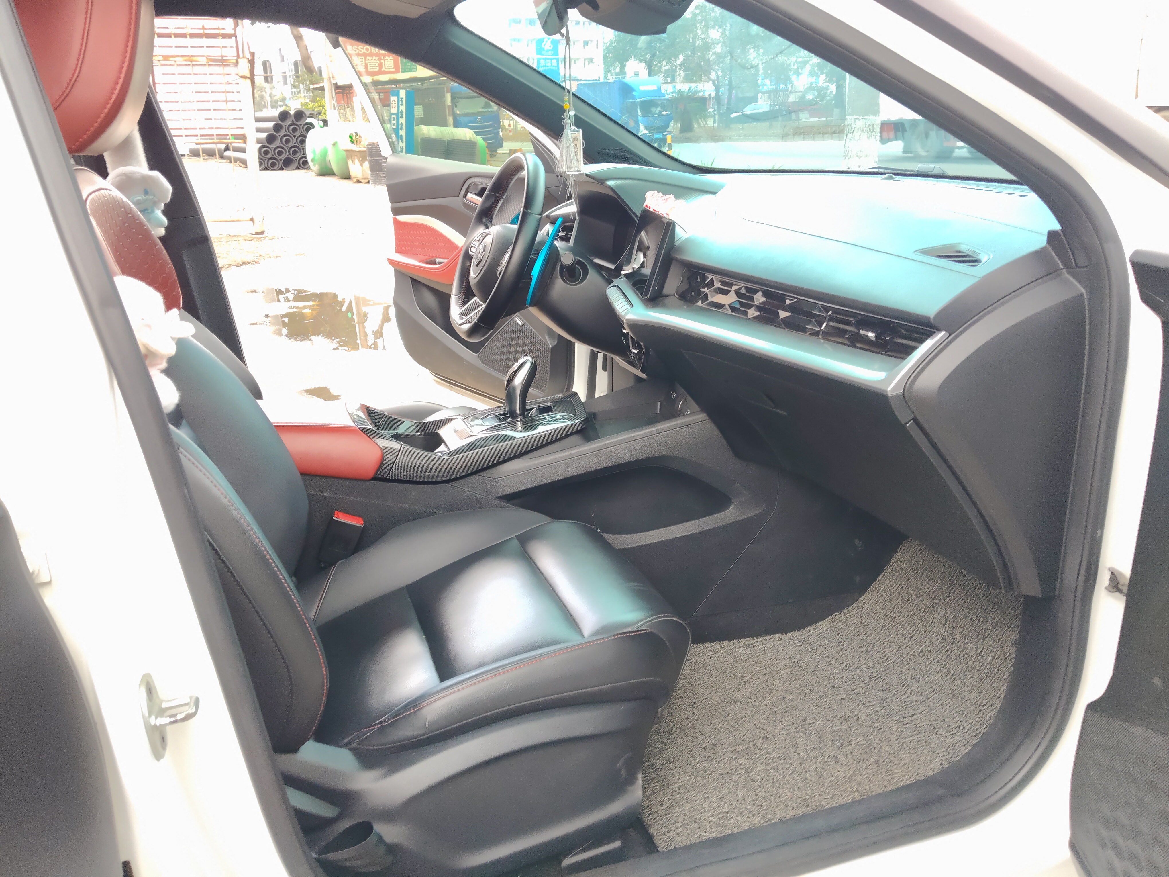 5 2022 immagine di auto #15