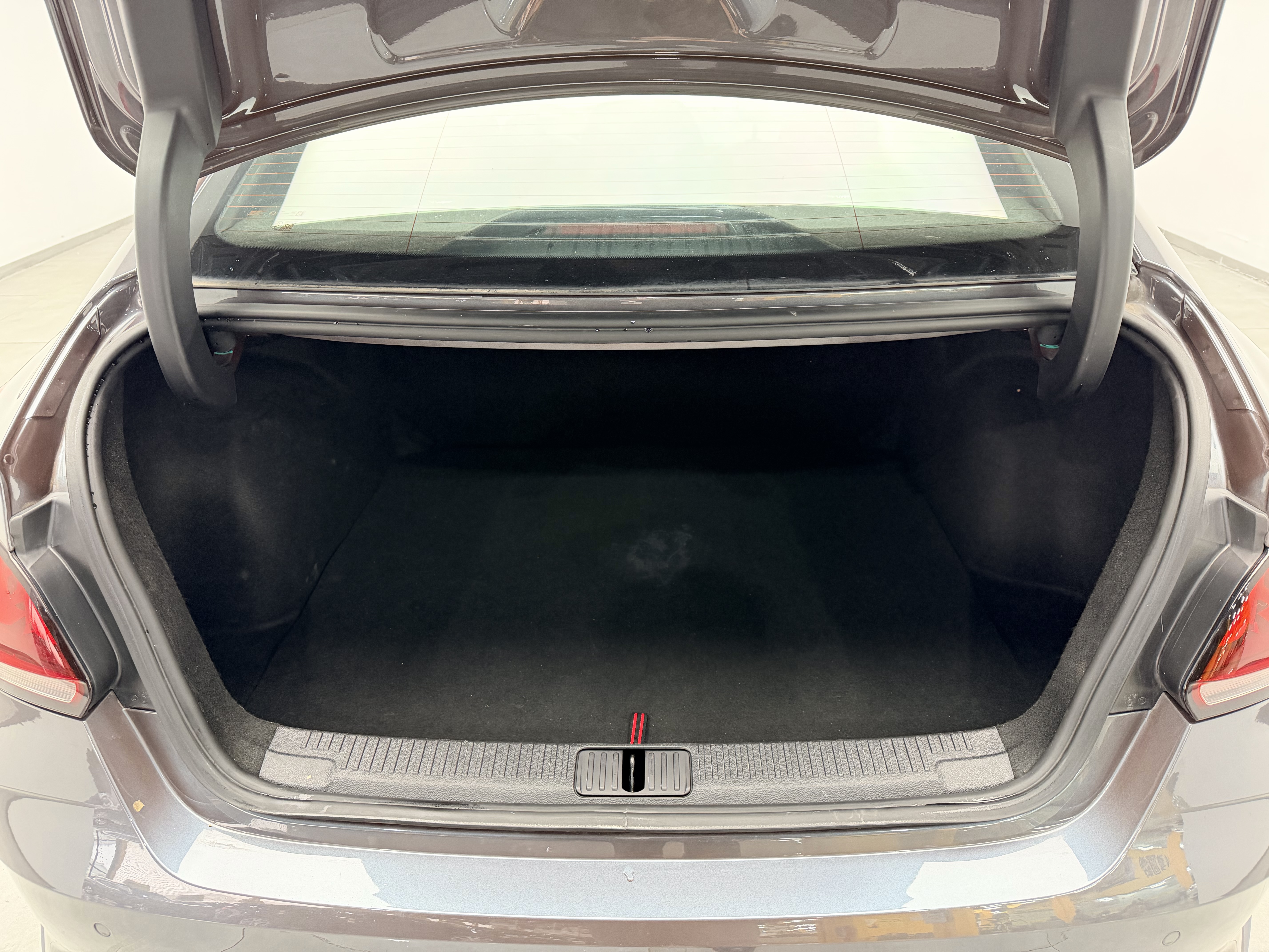 5 2022 immagine di auto #15