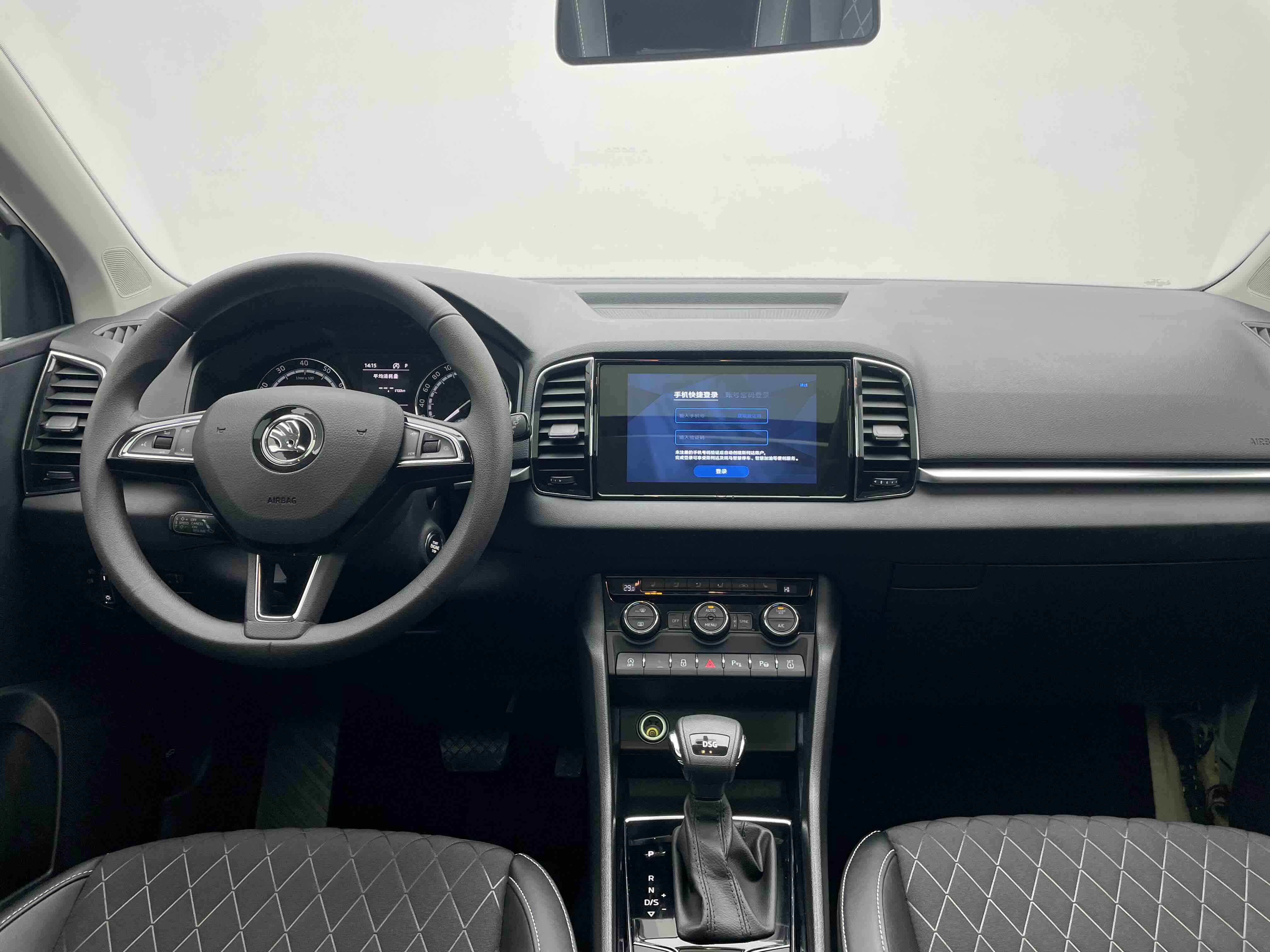 Skoda Karoq 2021 изображение автомобиля #15