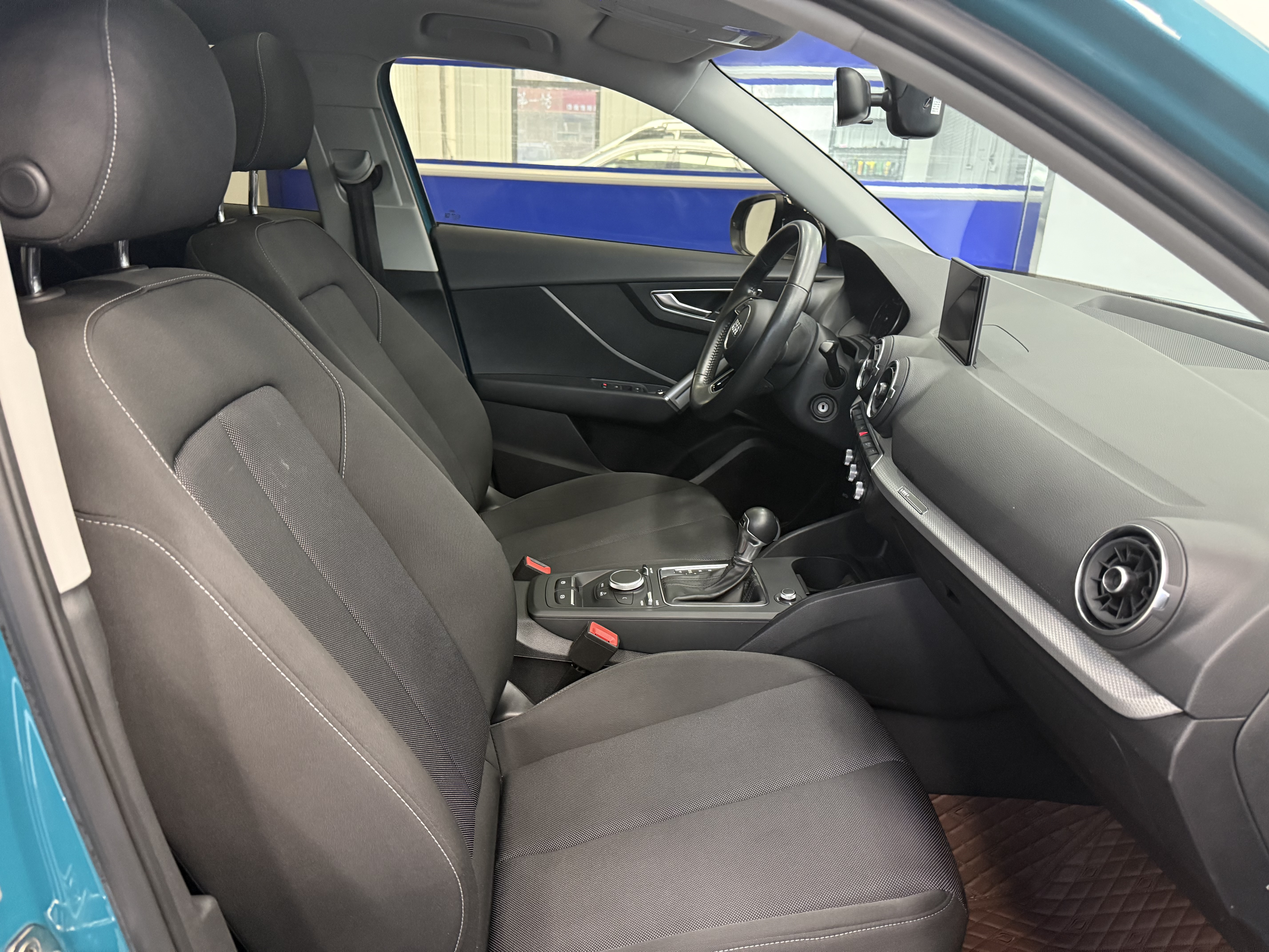 Audi Q2L 2021 #15 Audi Q2L 2021 car image #15