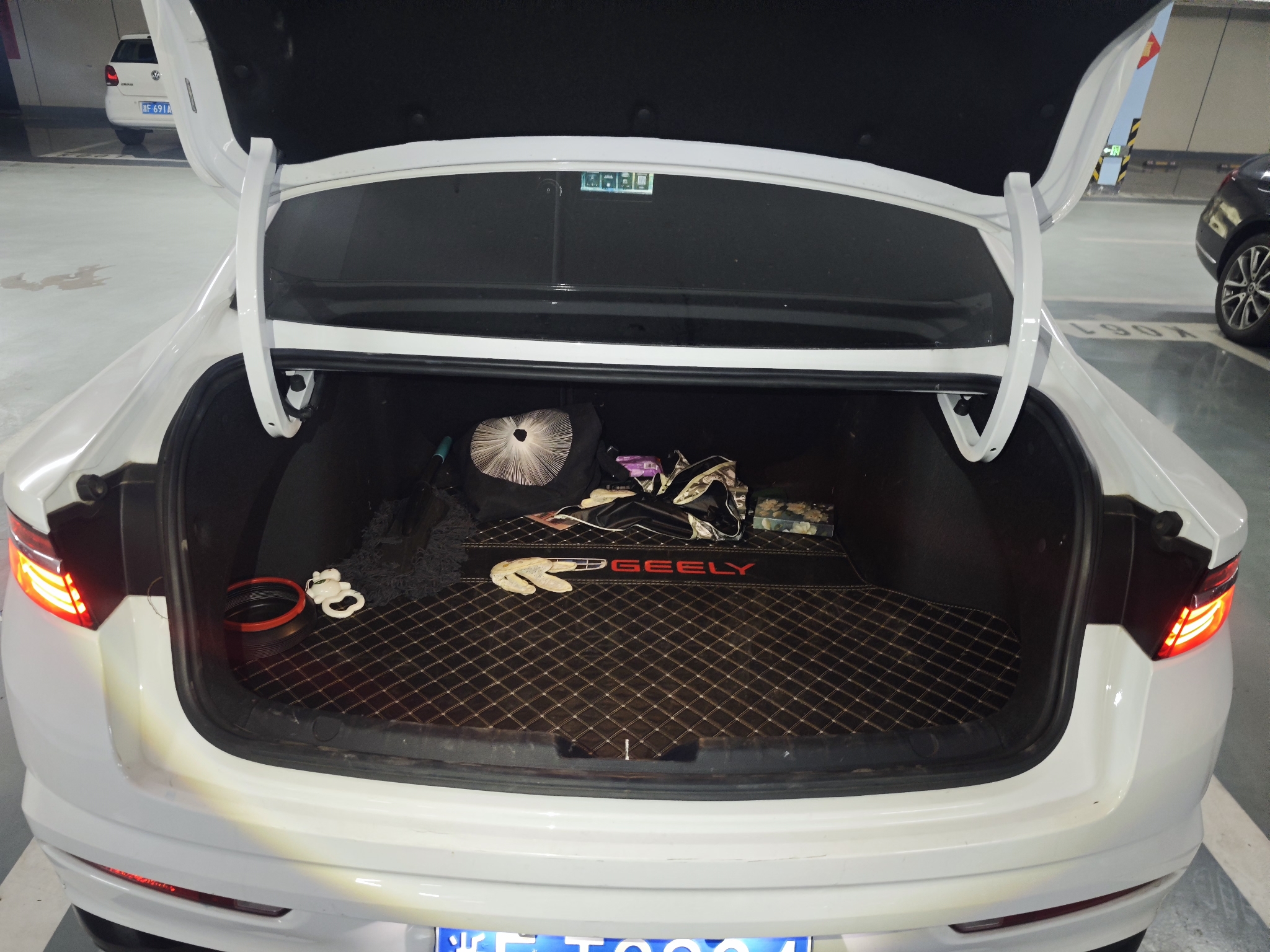 GEELY Preface 2021 immagine di auto #15