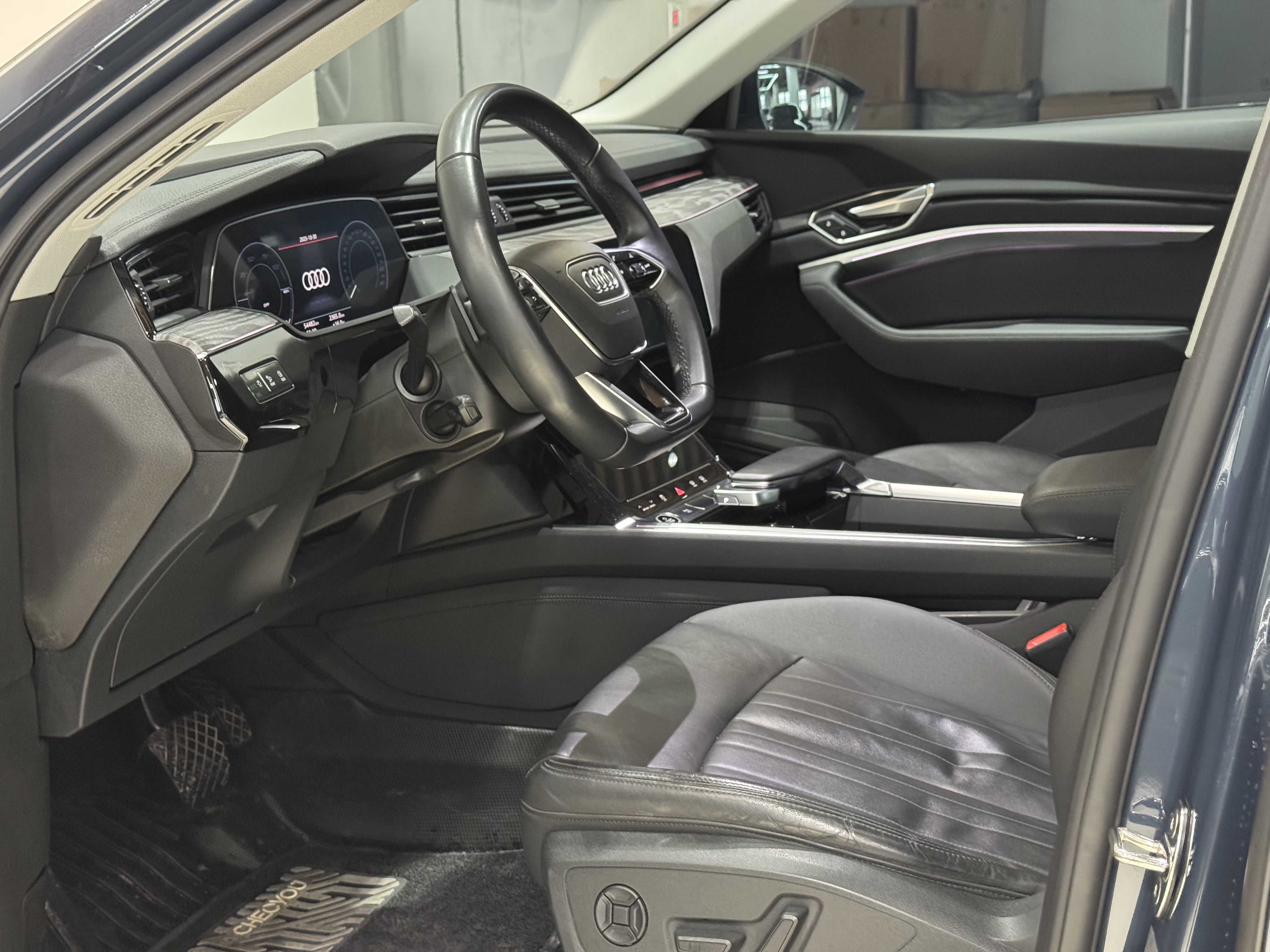 Audi e-tron (Imported) 2022 car image #15