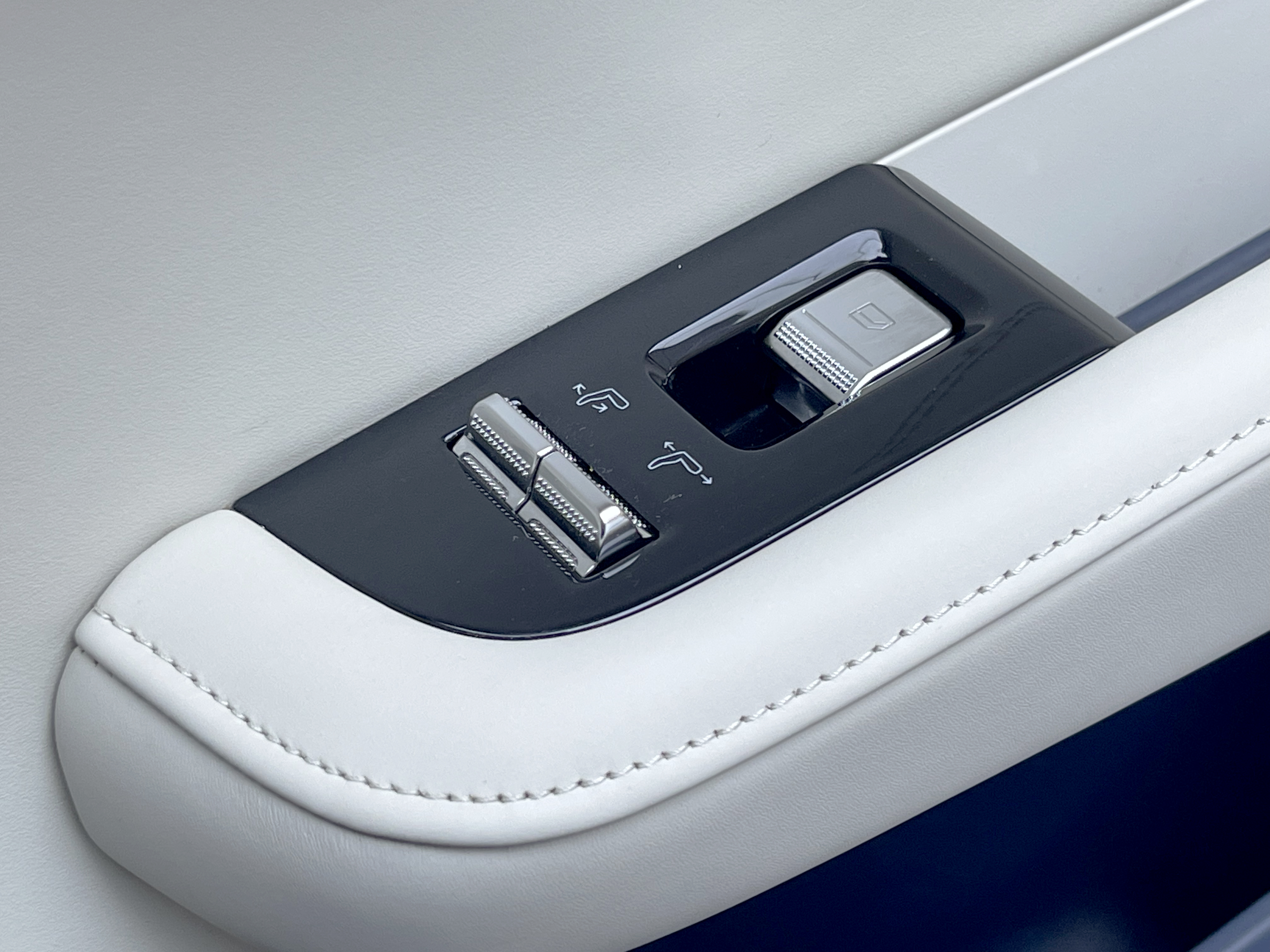 极氪 极氪001 2022 汽车图片 #15