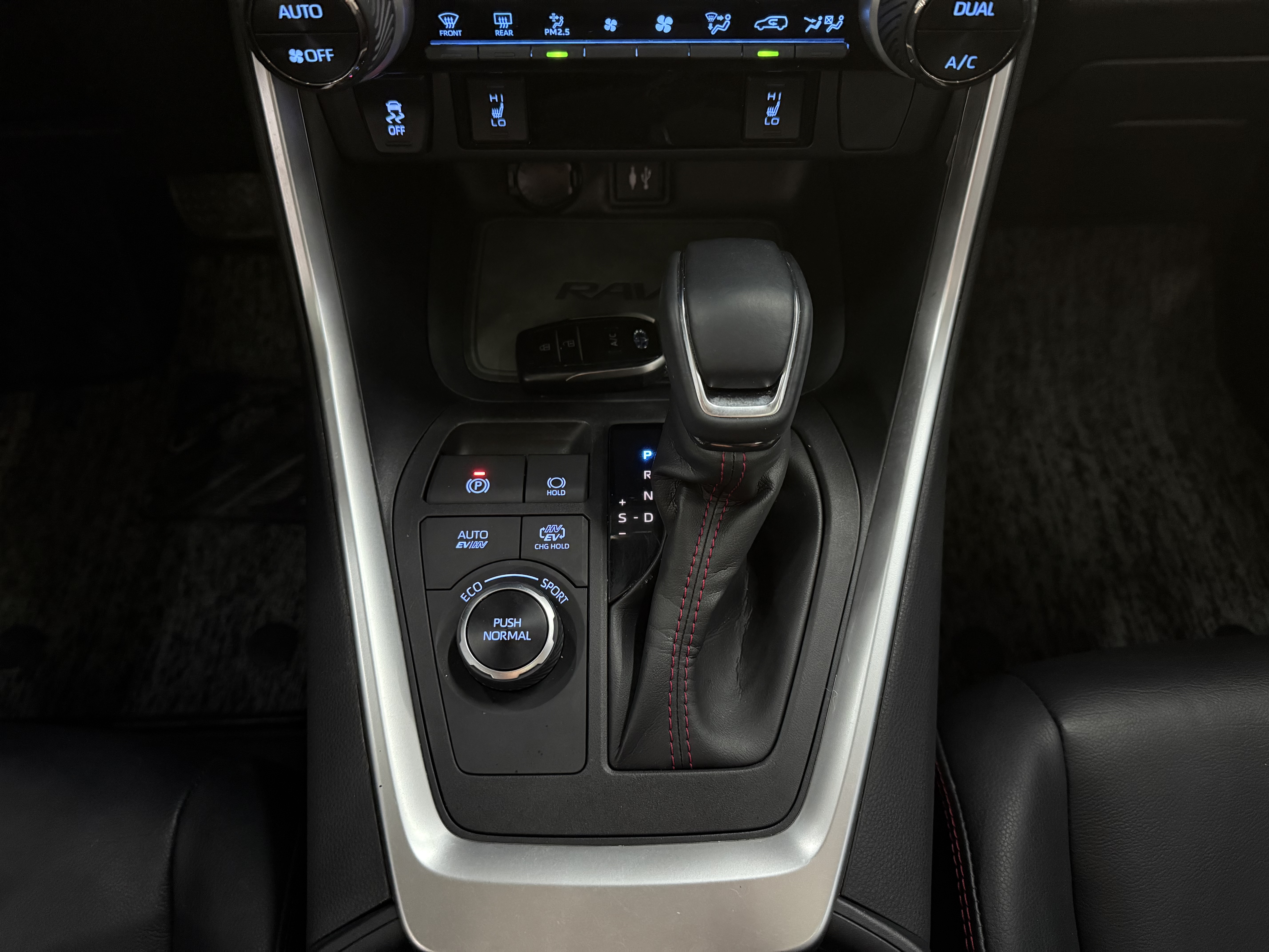 Toyota RAV4 Hybird E+ 2022 car image #15