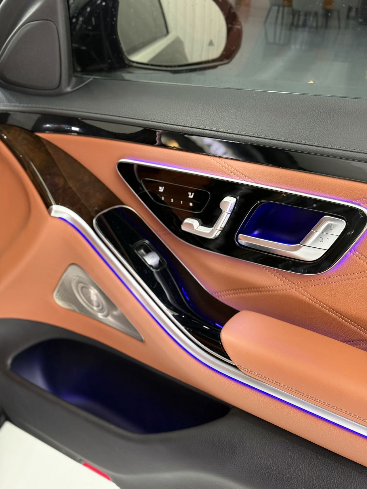 Mercedes-Benz Maybach S Class 2021 car image #15