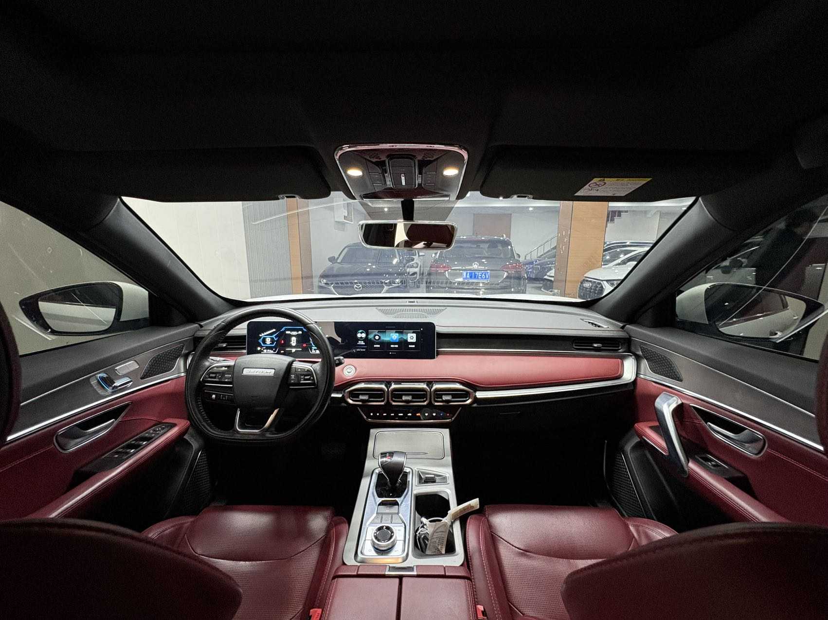 X70 PLUS 2022 car image #15