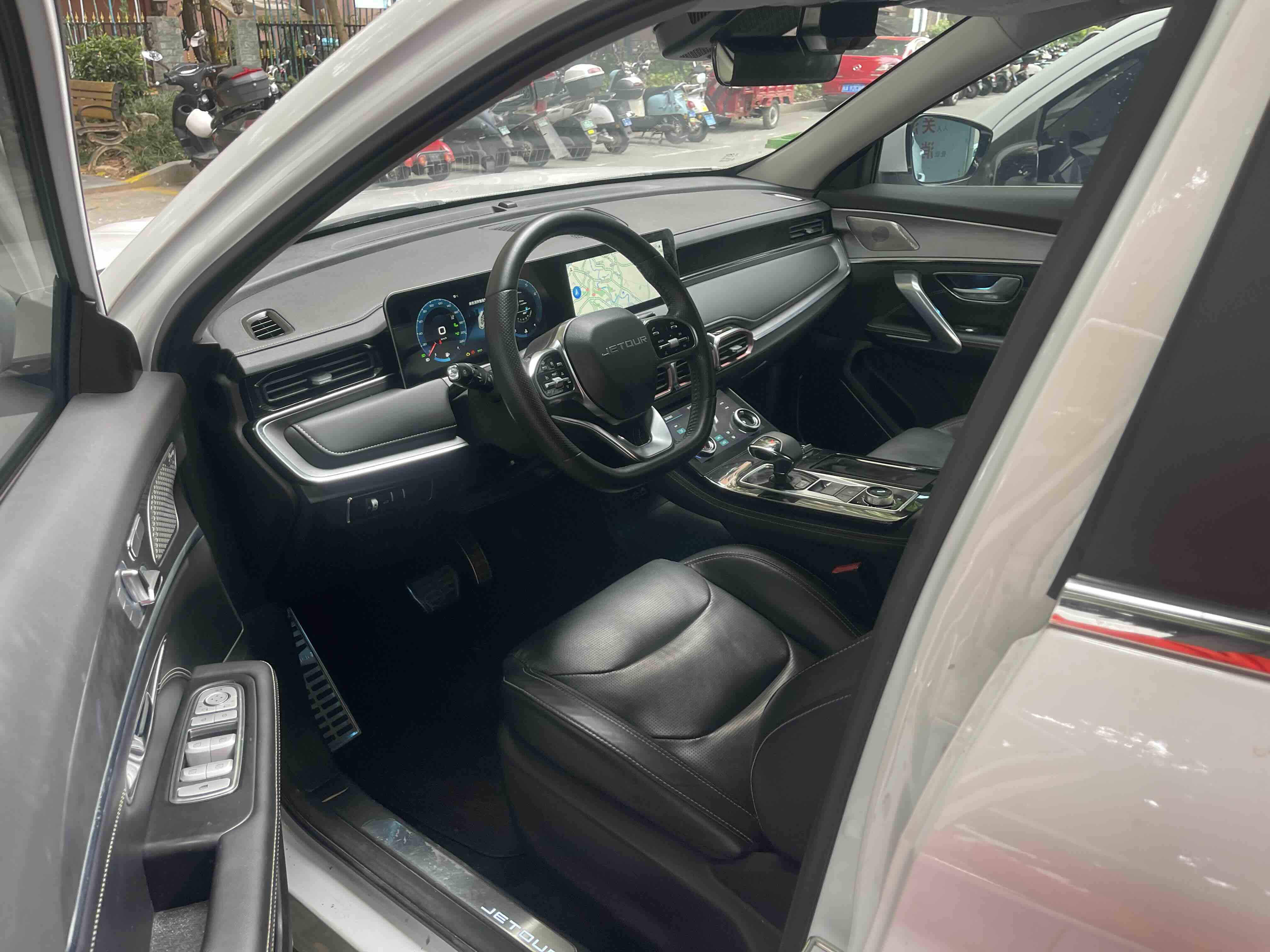 X70 PLUS 2021 #15 X70 PLUS 2021 car image #15