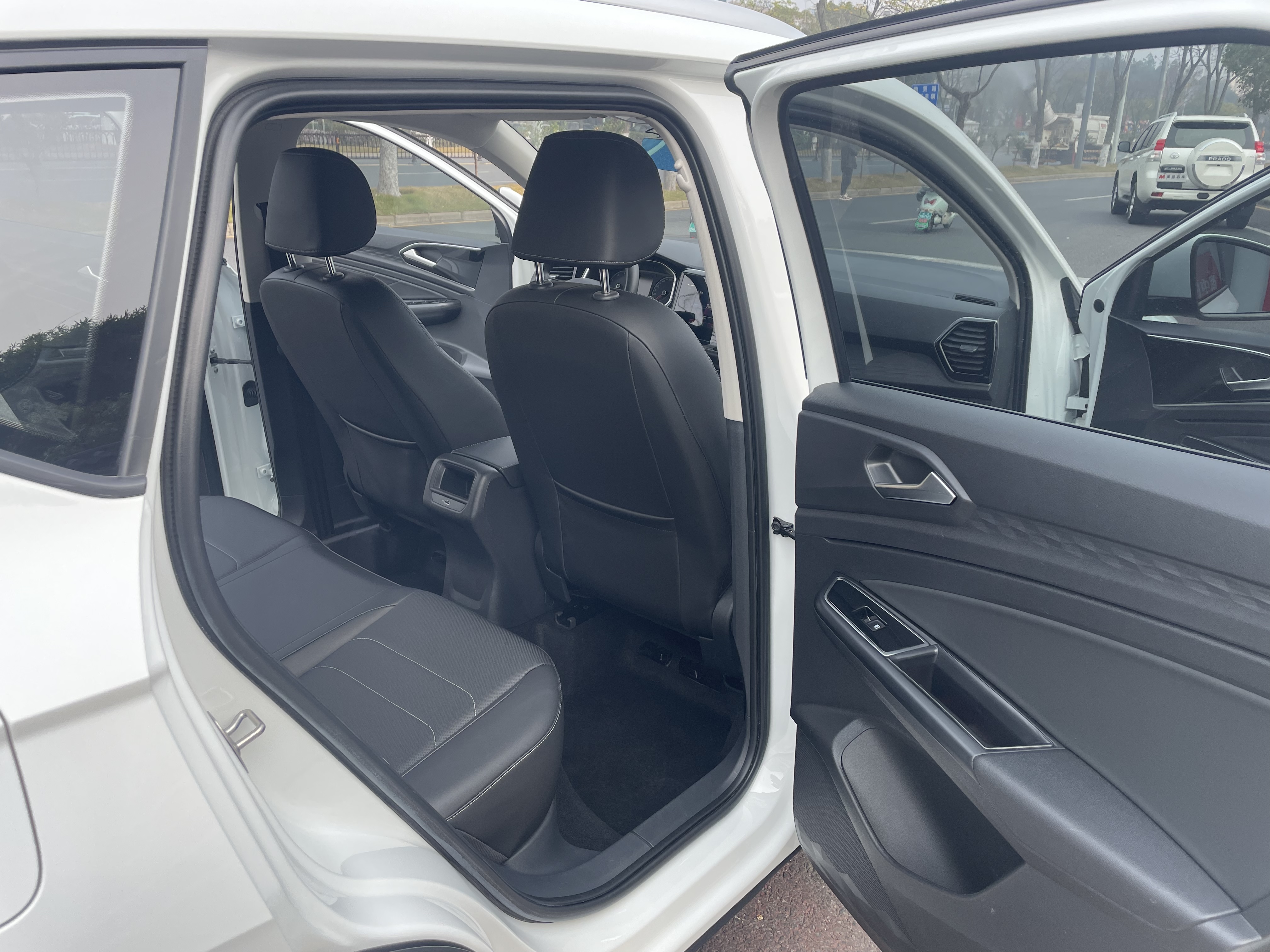 VS5 2021 car image #15