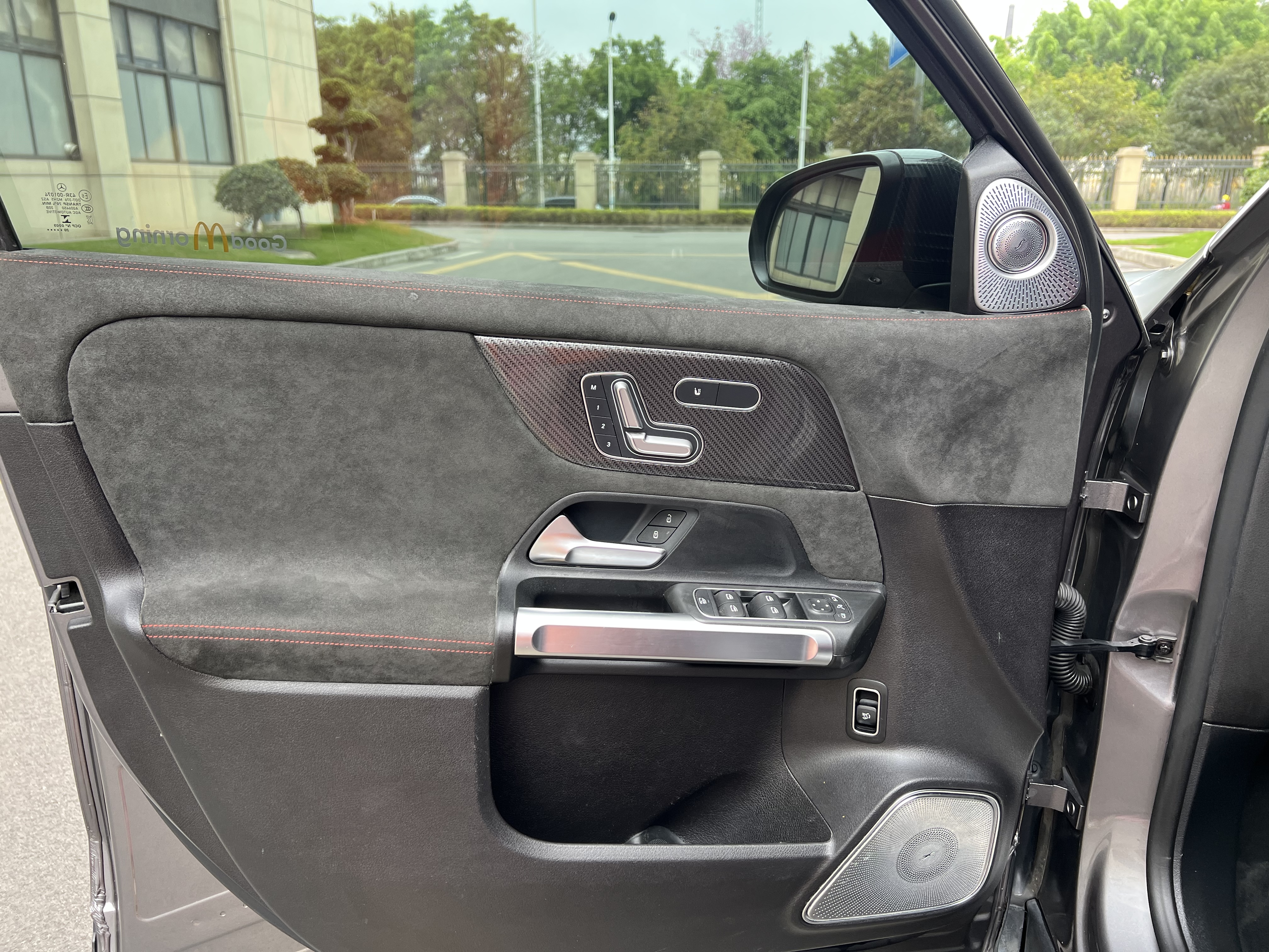 Mercedes-Benz GLB AMG 2021 صورة سيارة #15