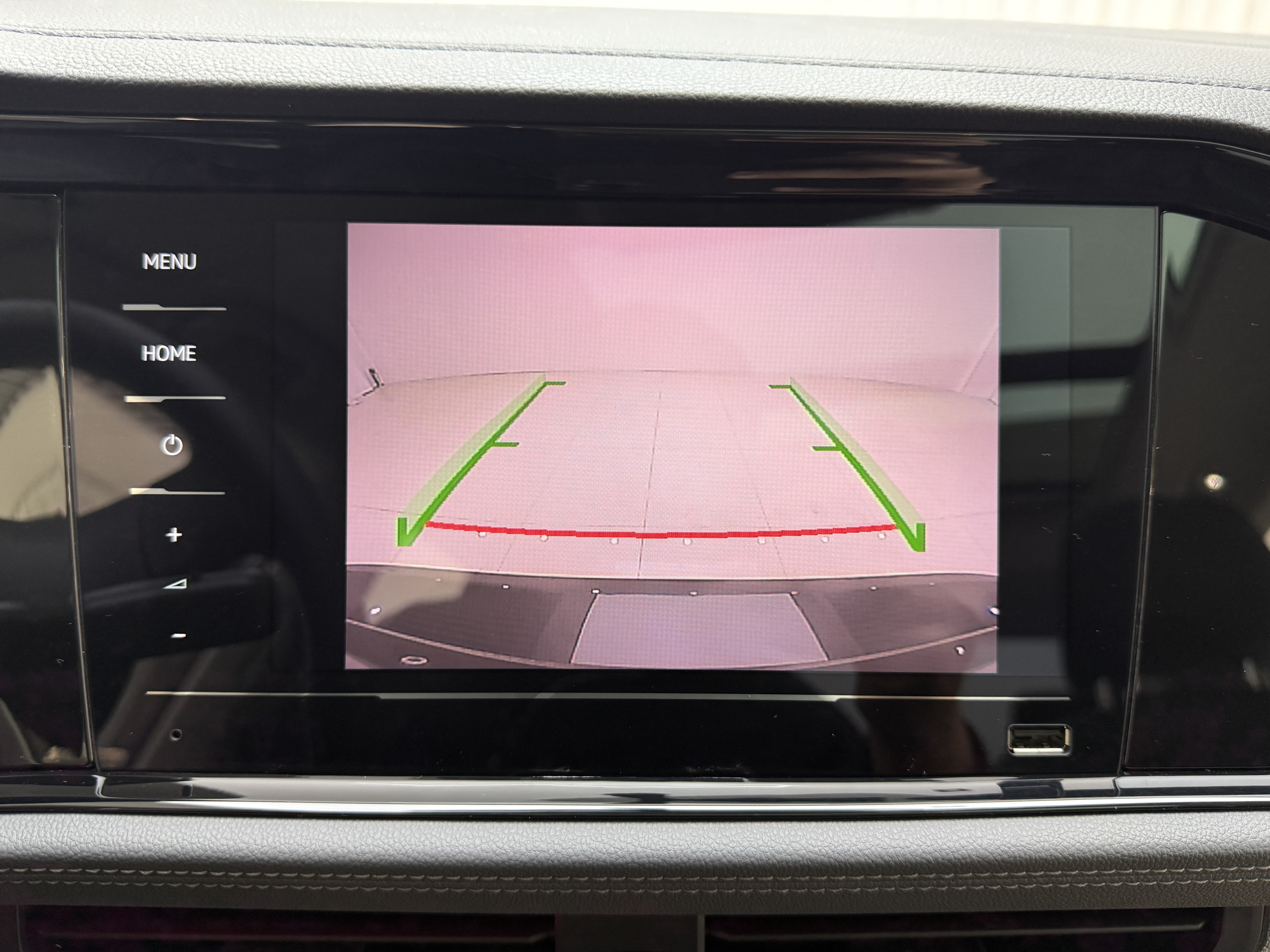 Volkswagen Sagitar 2022 car image #15