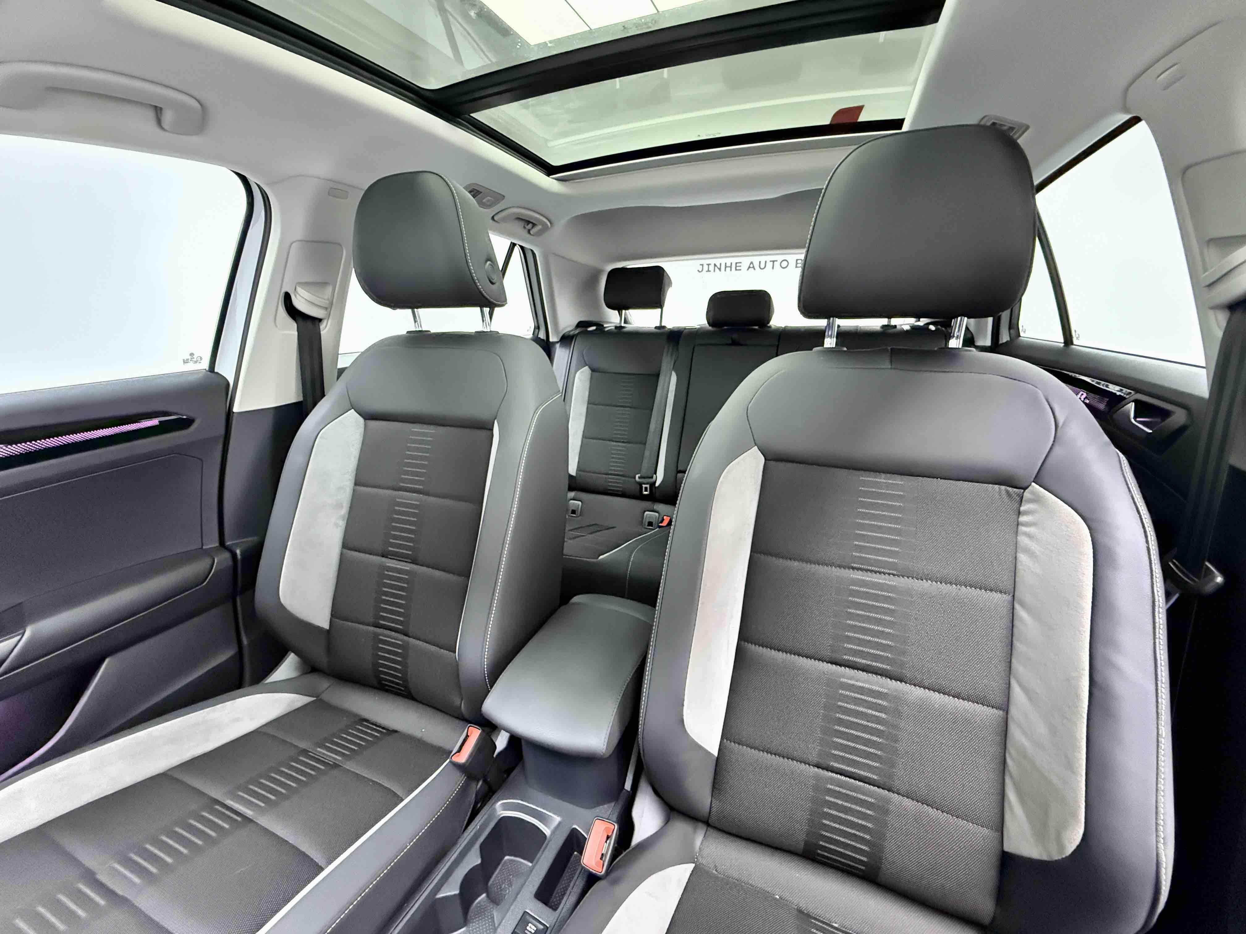 T-Roc 2022 car image #15