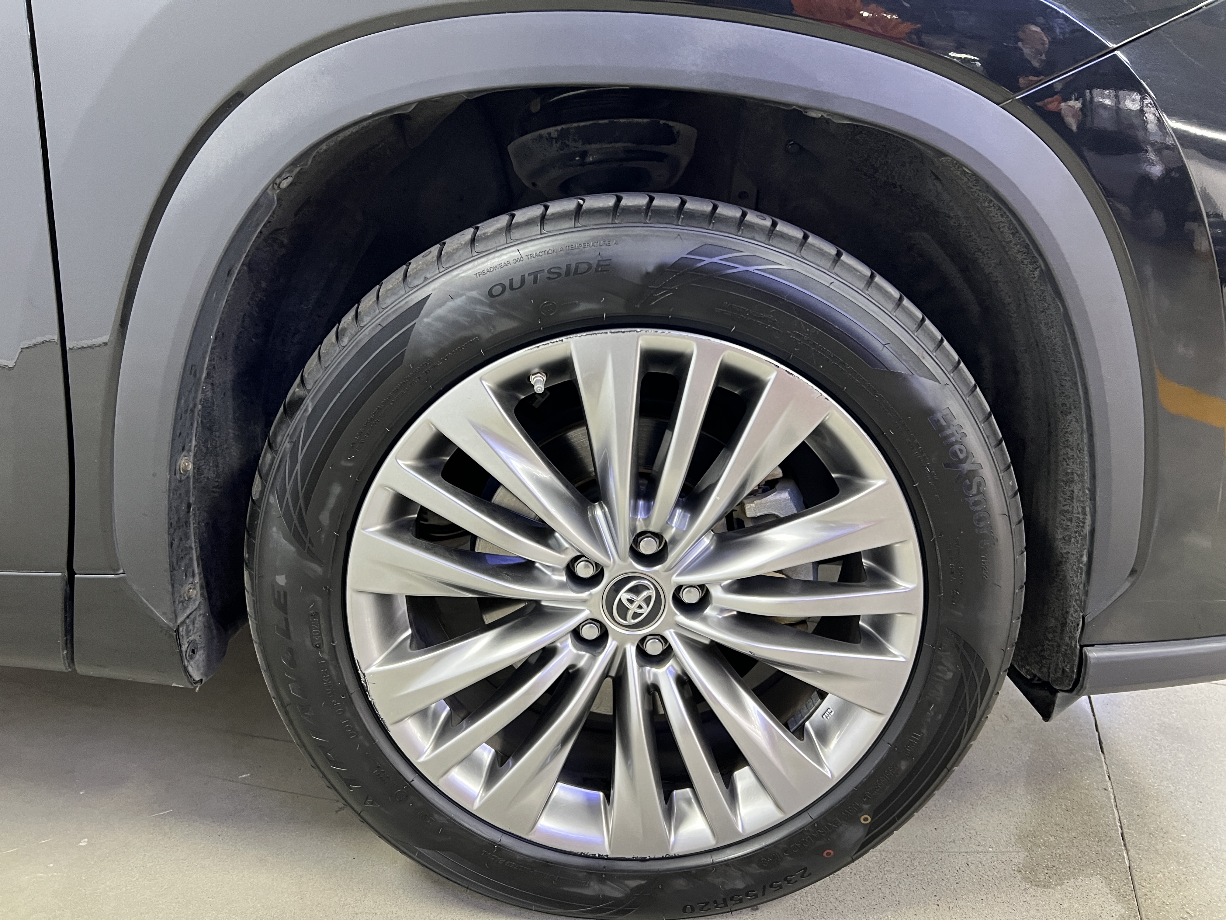 Toyota Highlander 2021 image de voiture #15