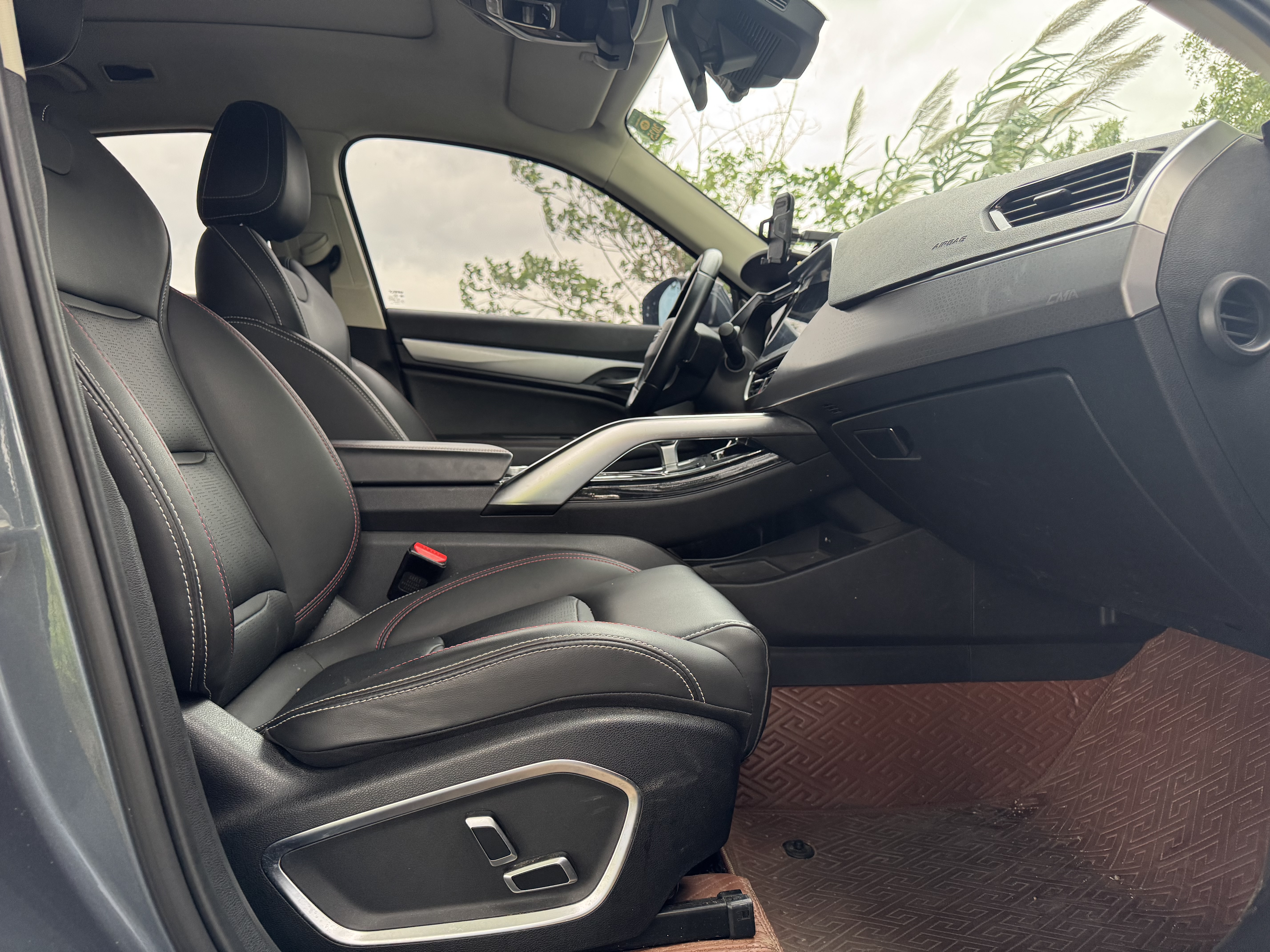 GEELY Tugella S 2021 #15 GEELY Tugella S 2021 car image #15