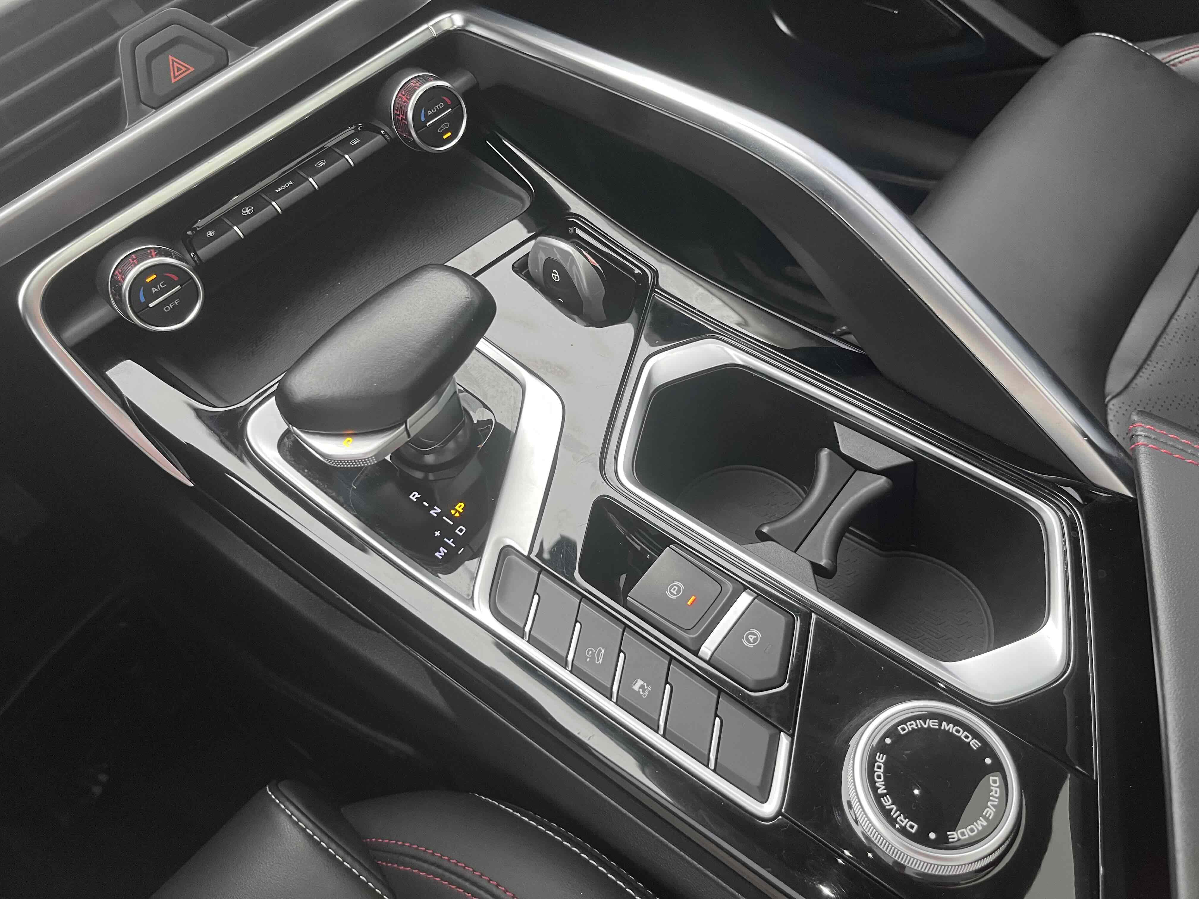 GEELY Tugella S 2021 car image #15