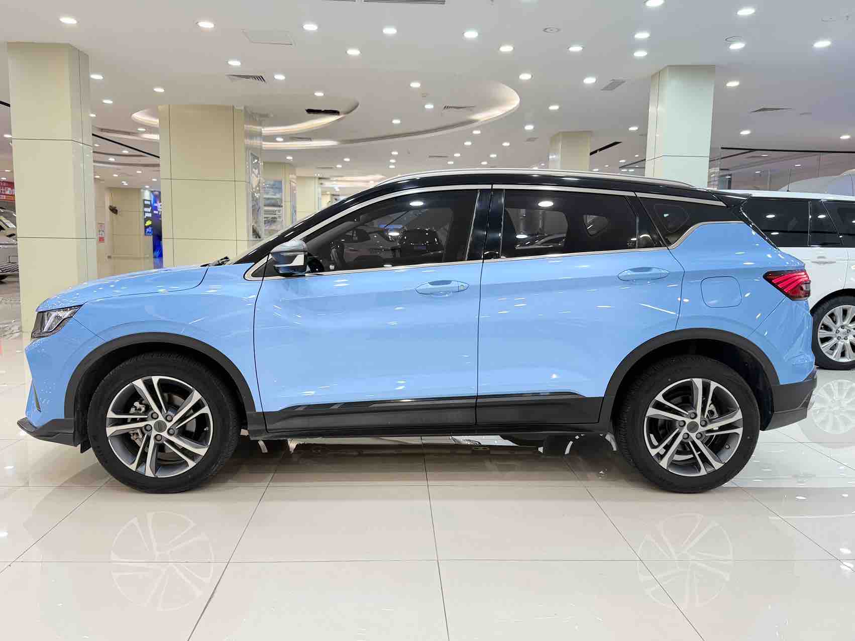 GEELY Coolray 2022 #15 GEELY Coolray 2022 car image #15