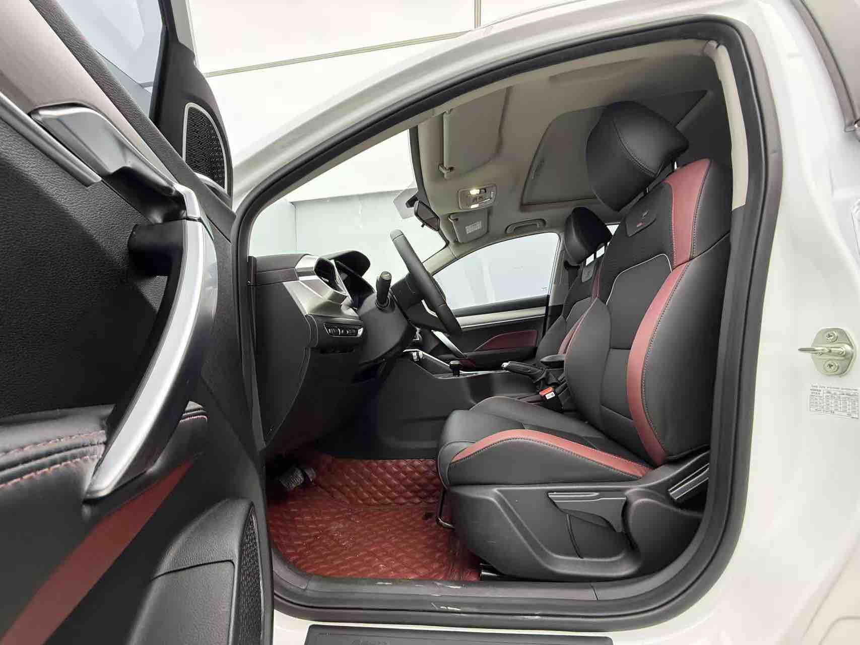 GEELY Coolray 2021 car image #15