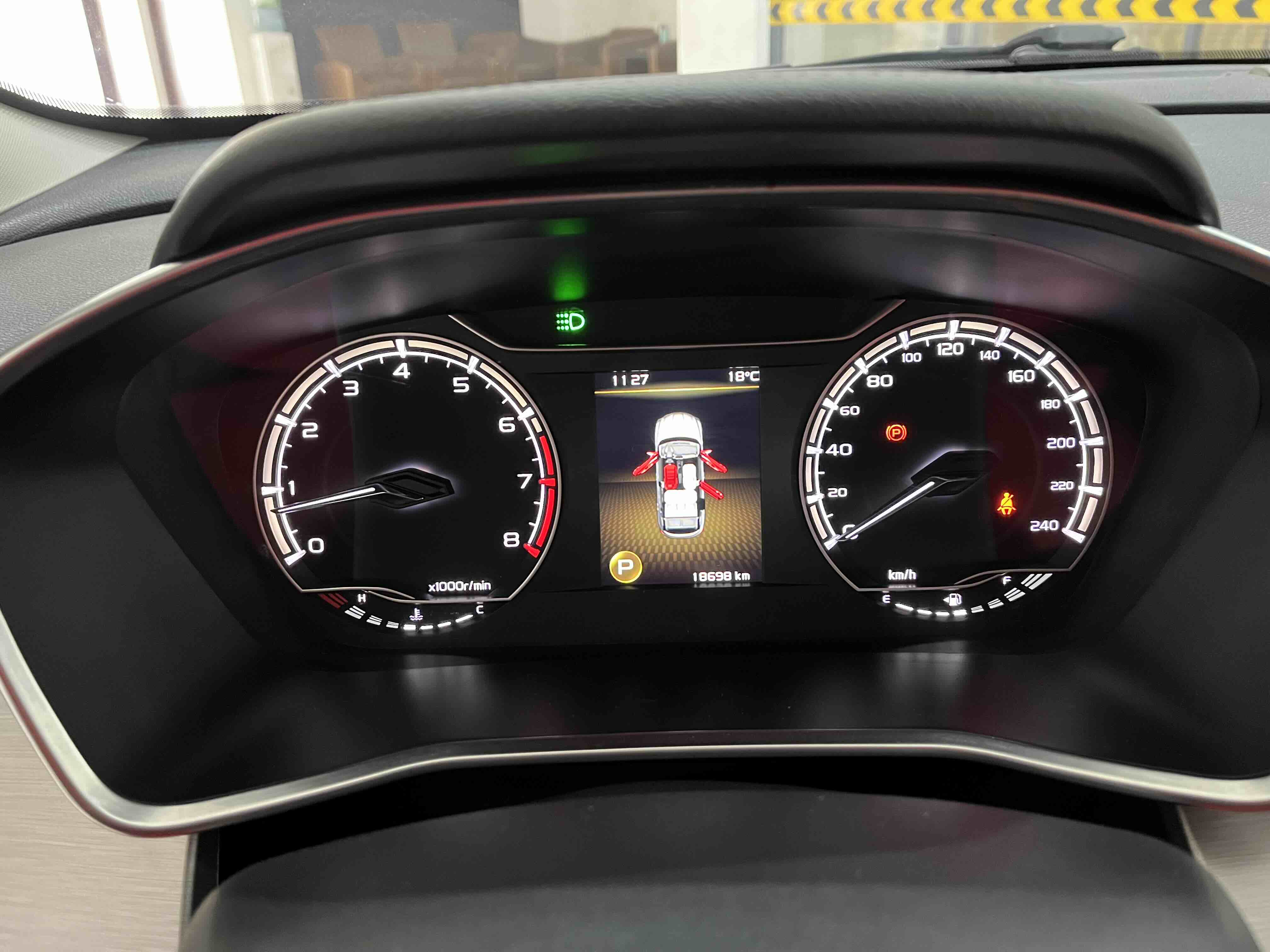 GEELY Coolray 2022 #15 GEELY Coolray 2022 car image #15