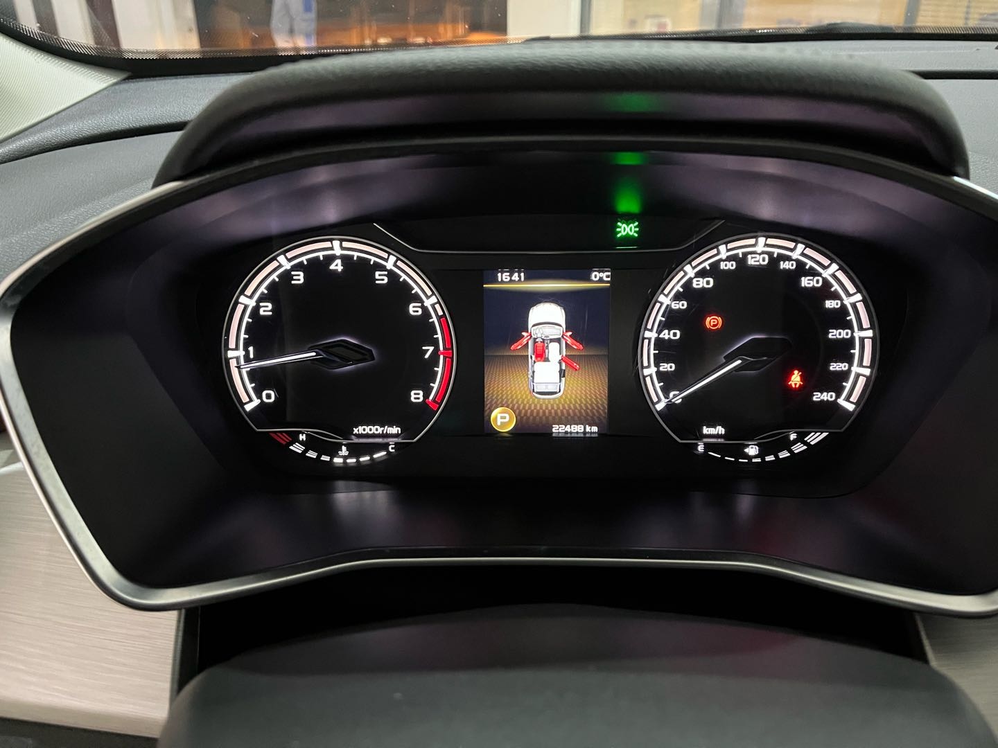 GEELY Coolray 2022 #15 GEELY Coolray 2022 car image #15