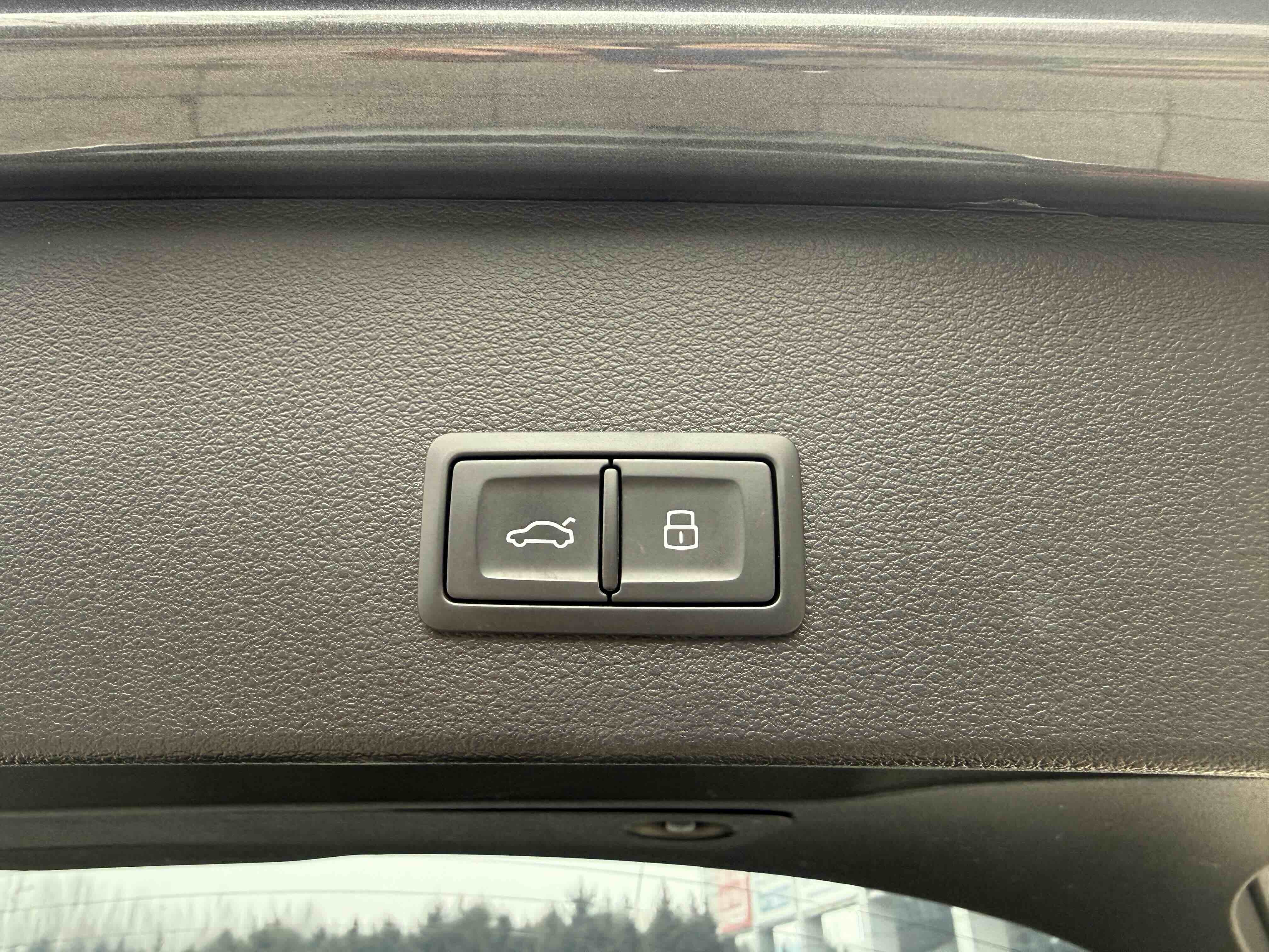 Audi 2023 car image #15