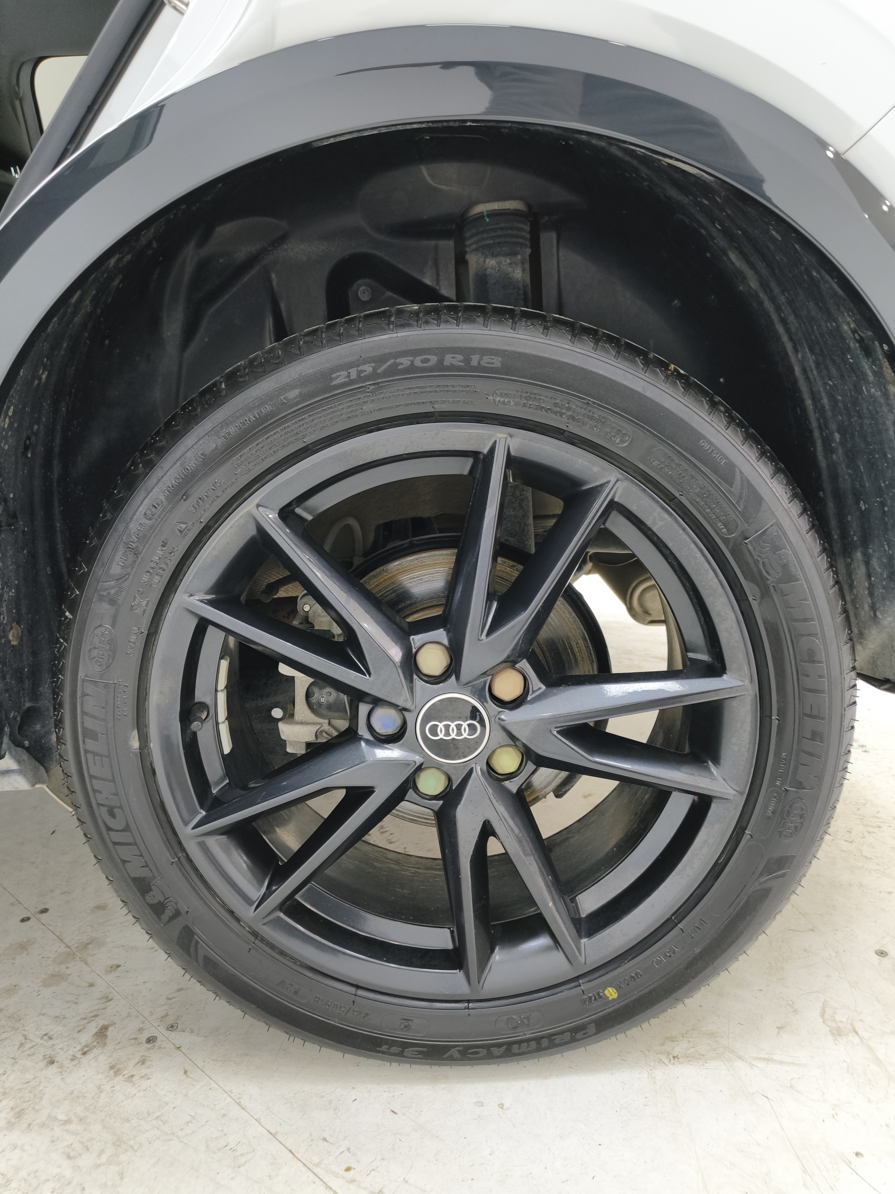 Q2L 2023 #15 Q2L 2023 immagine di auto #15