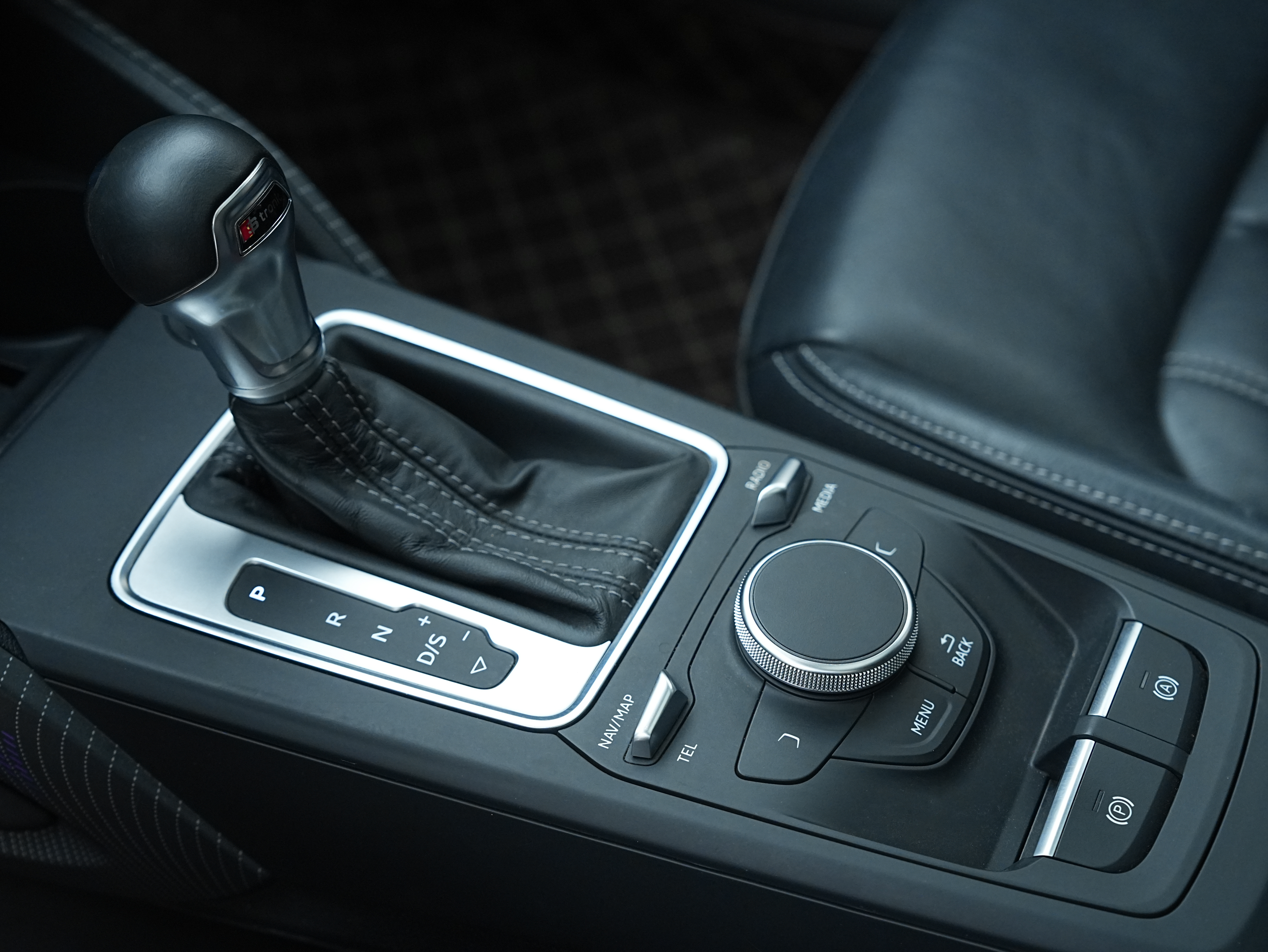 Audi Q2L 2023 imagem de carro #15