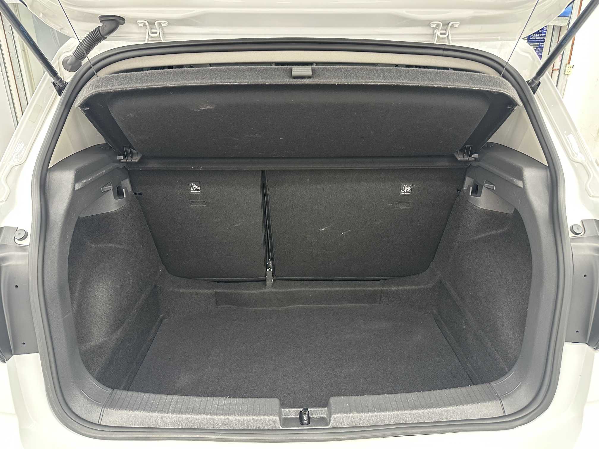 Volkswagen T-Cross 2022 #15 Volkswagen T-Cross 2022 car image #15