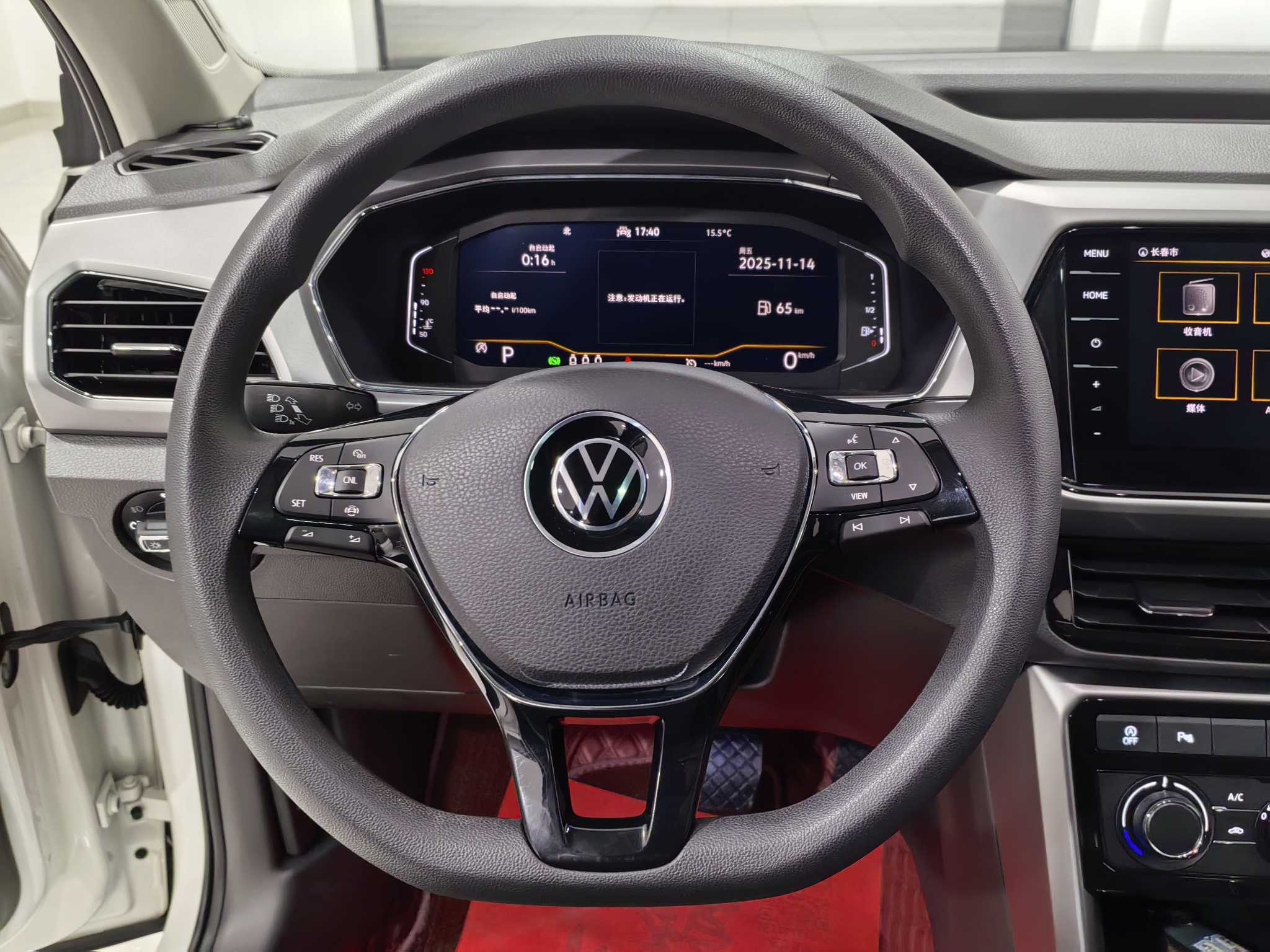 Volkswagen T-Cross 2022 car image #15