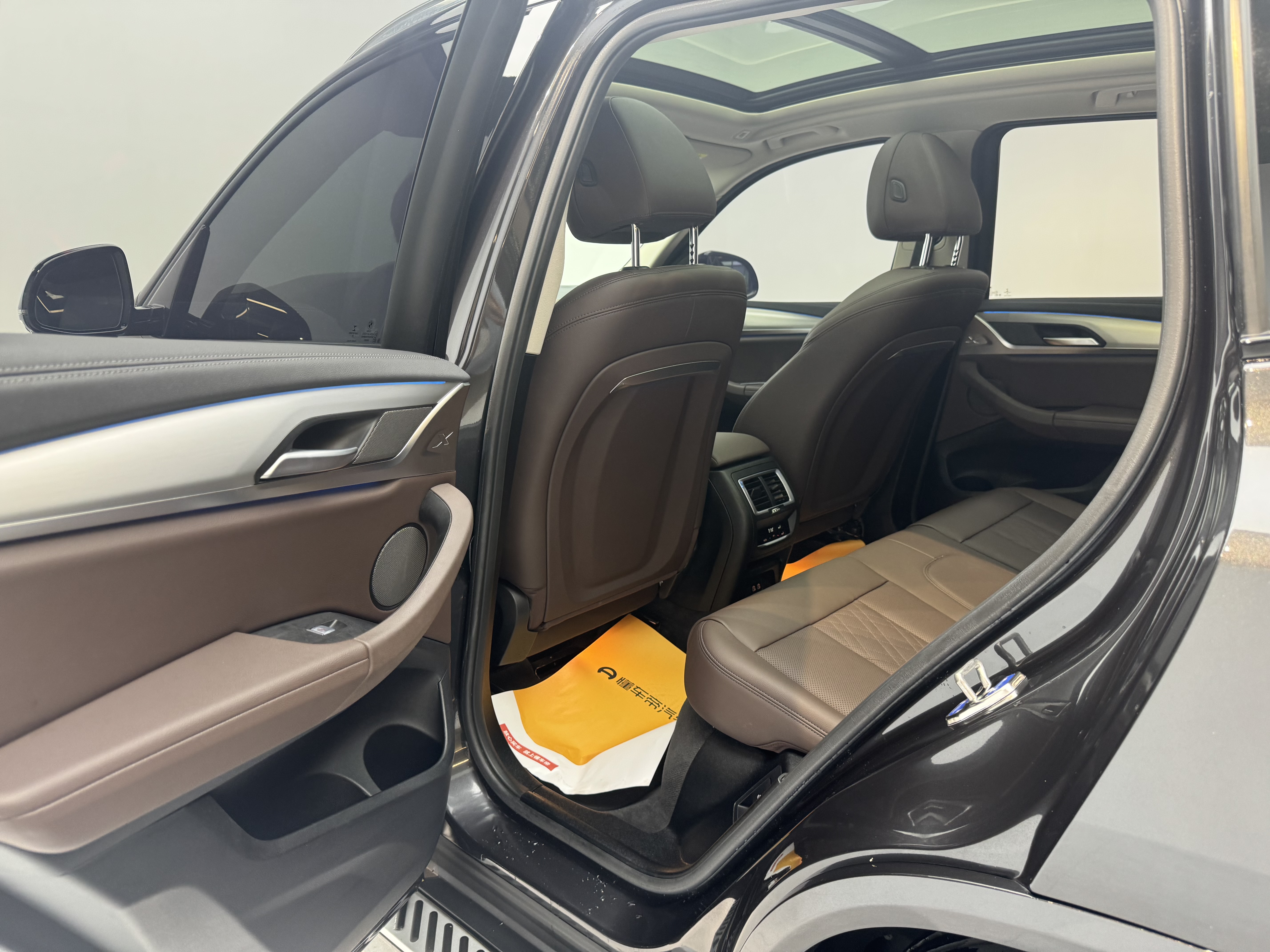 BMW iX3 2022 car image #15