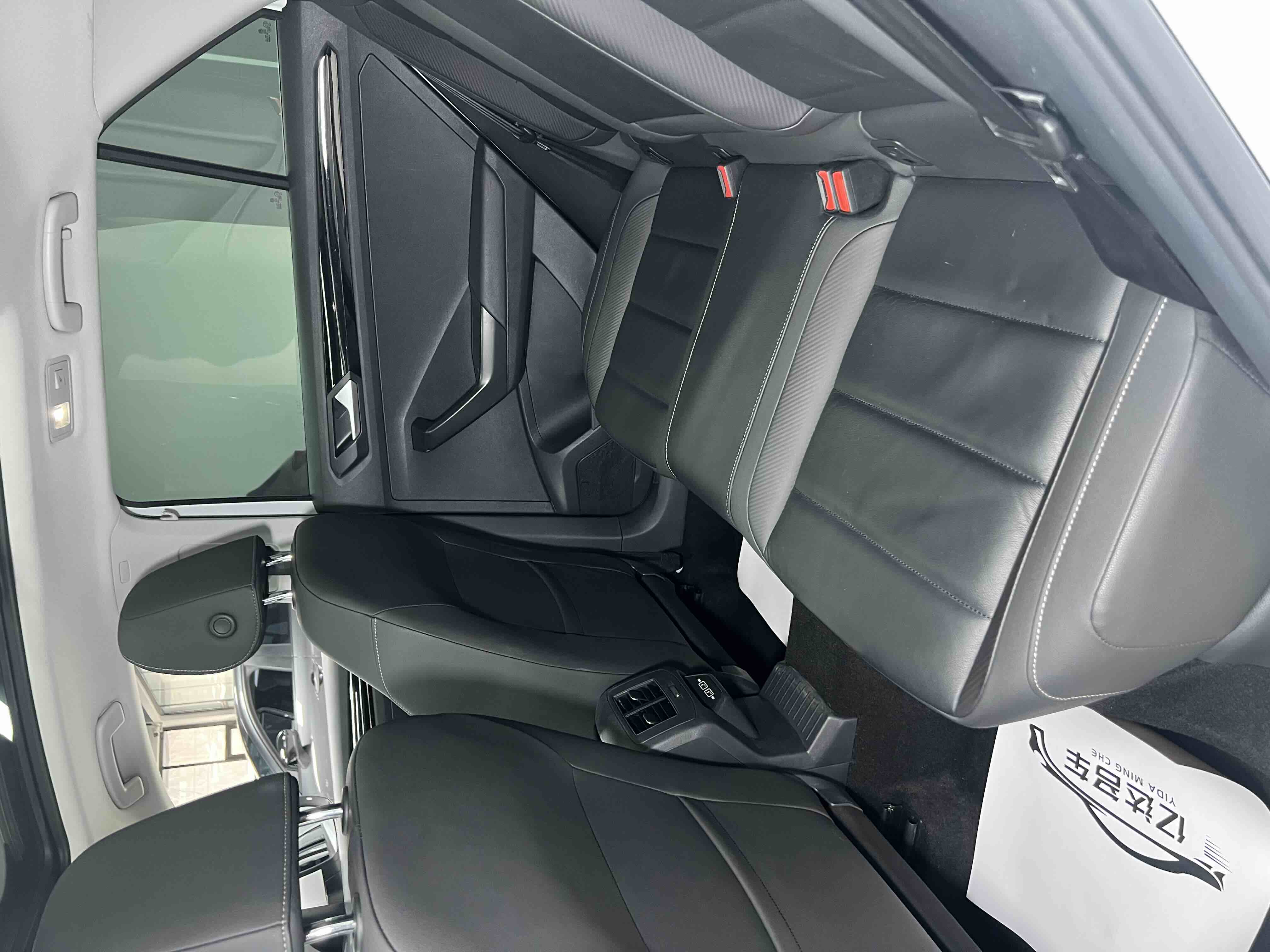 Volkswagen T-Roc 2021 car image #15