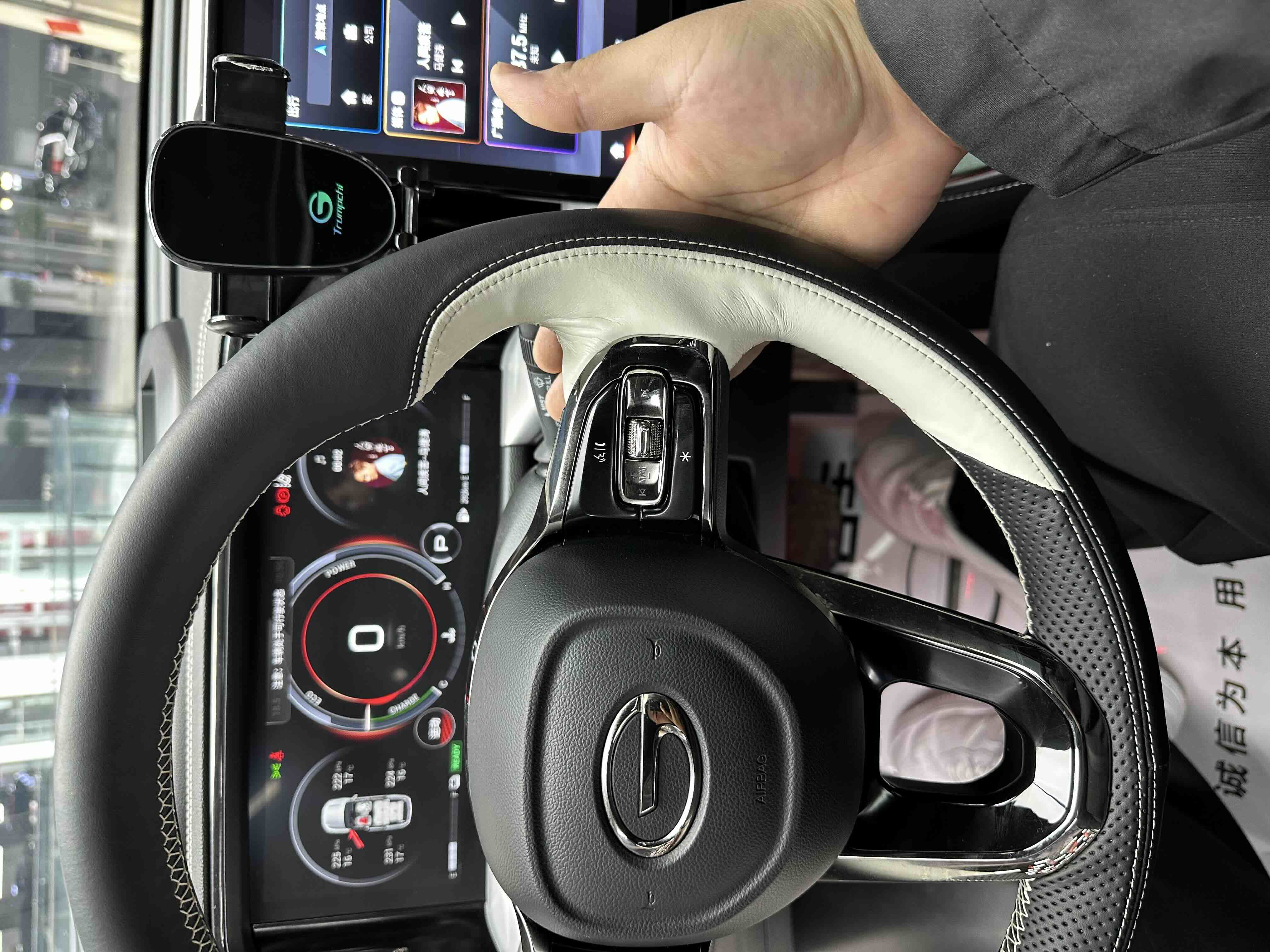 GAC Trumpchi GS8 2023 car image #15