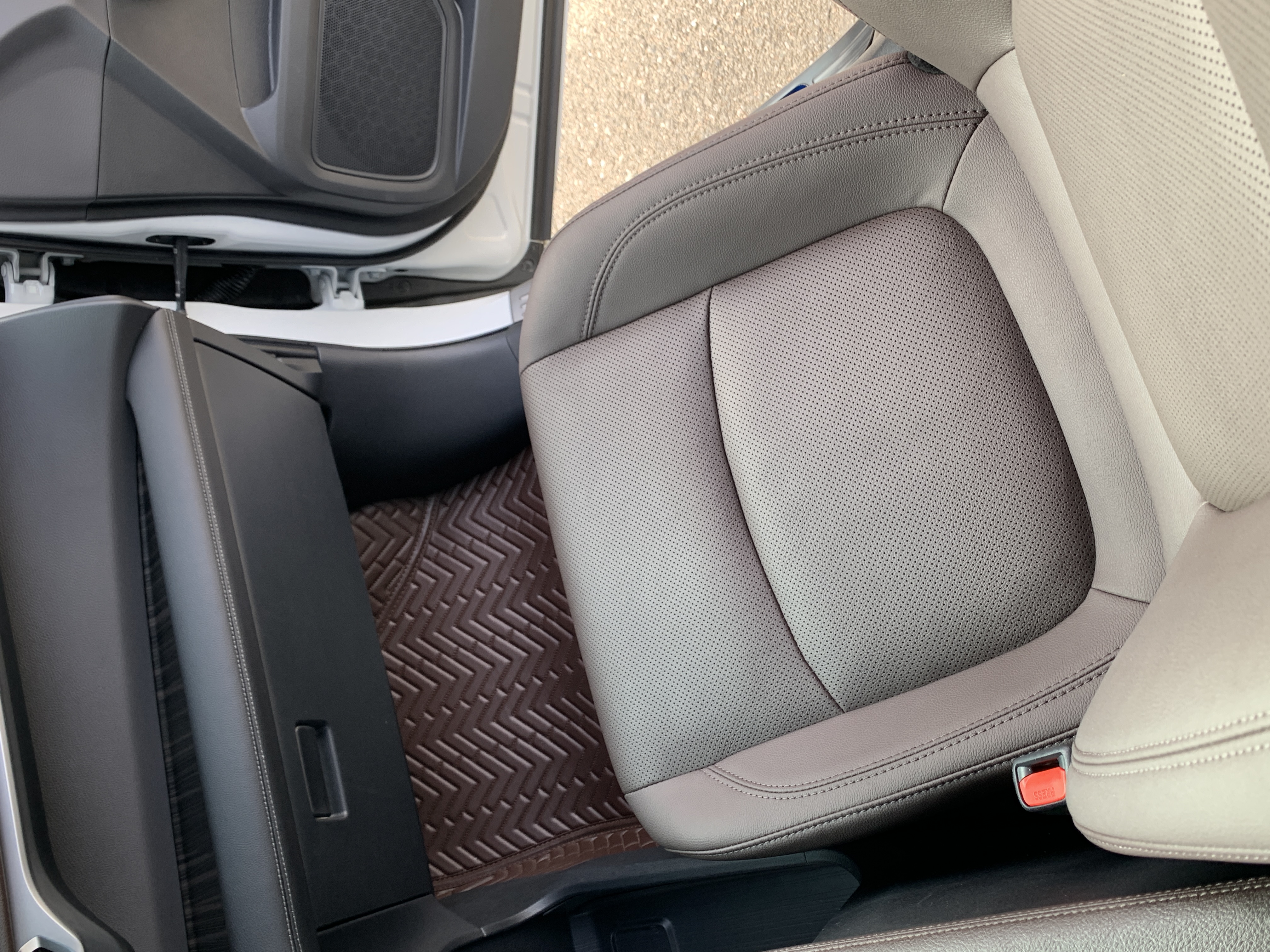 Toyota Sienna 2022 immagine di auto #15