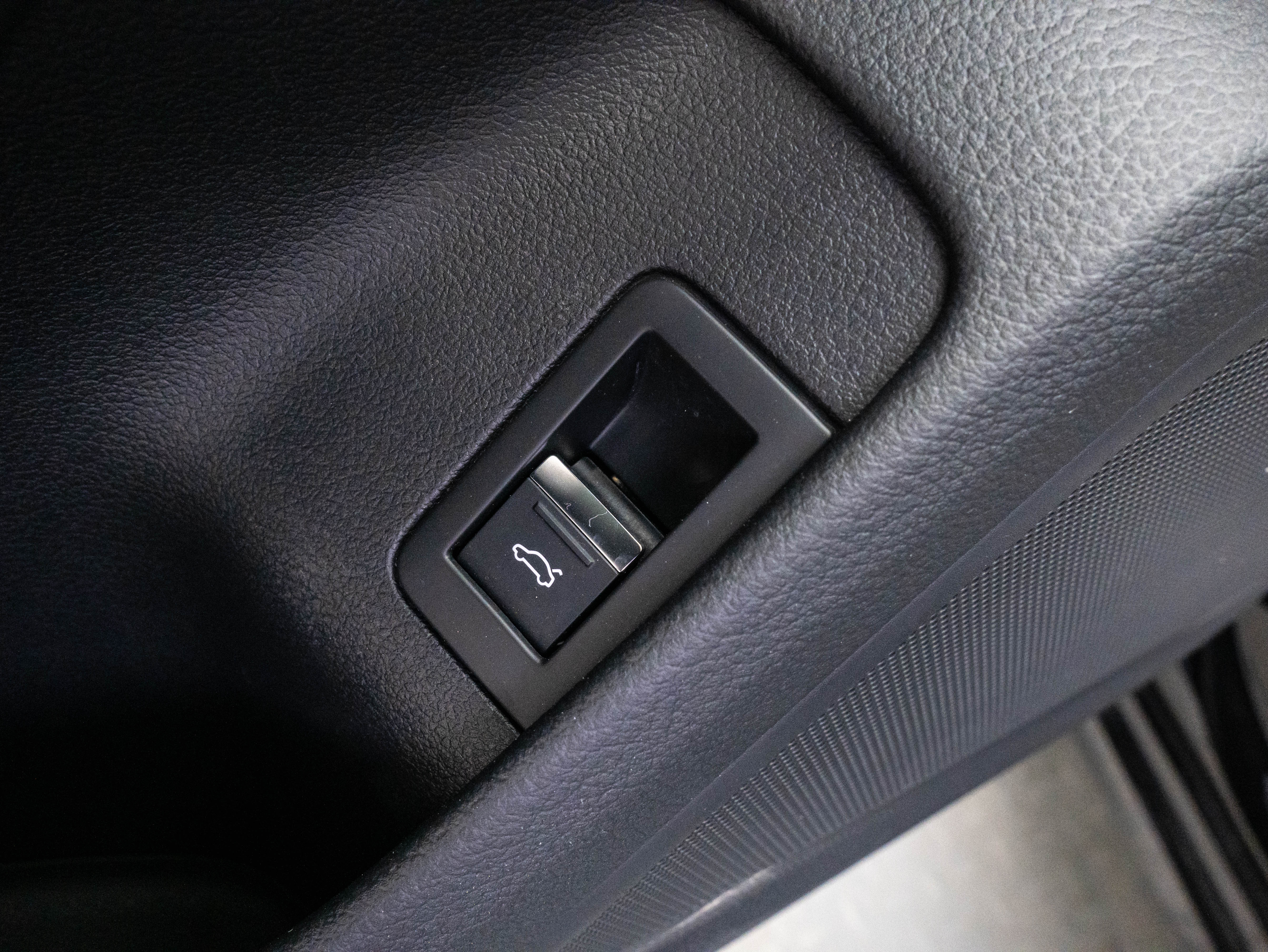 Audi A6L 2022 car image #15