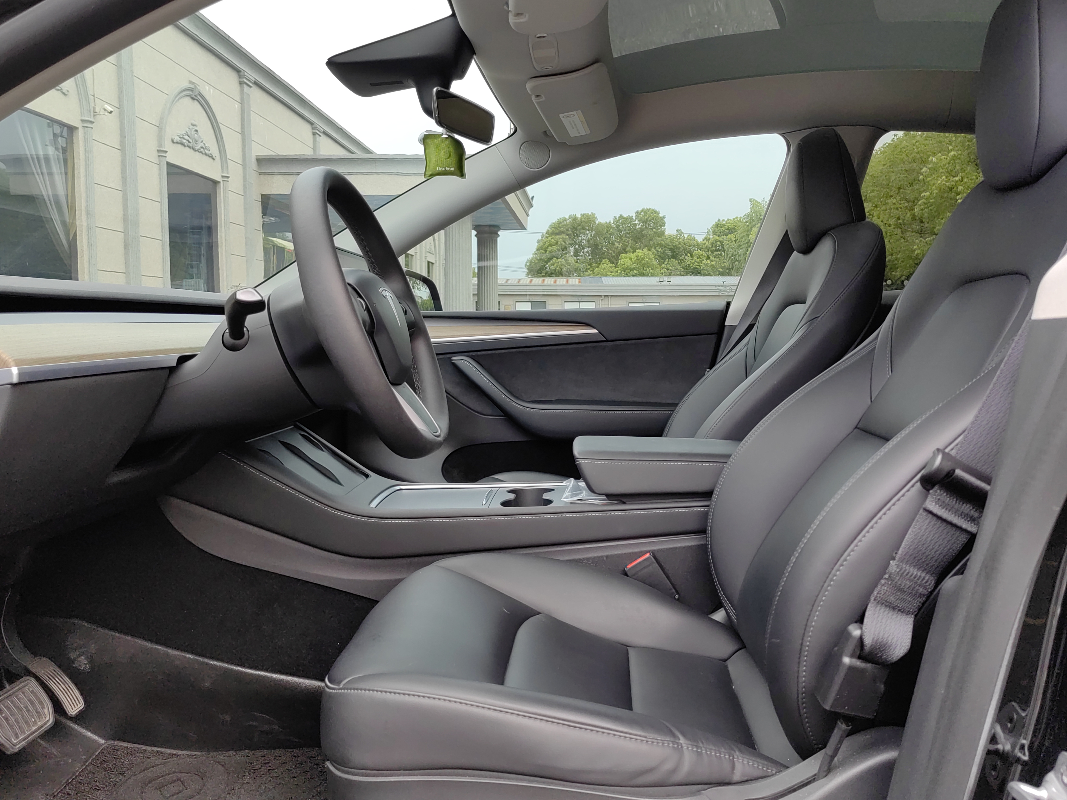 Tesla Model Y 2022 #15 Tesla Model Y 2022 car image #15
