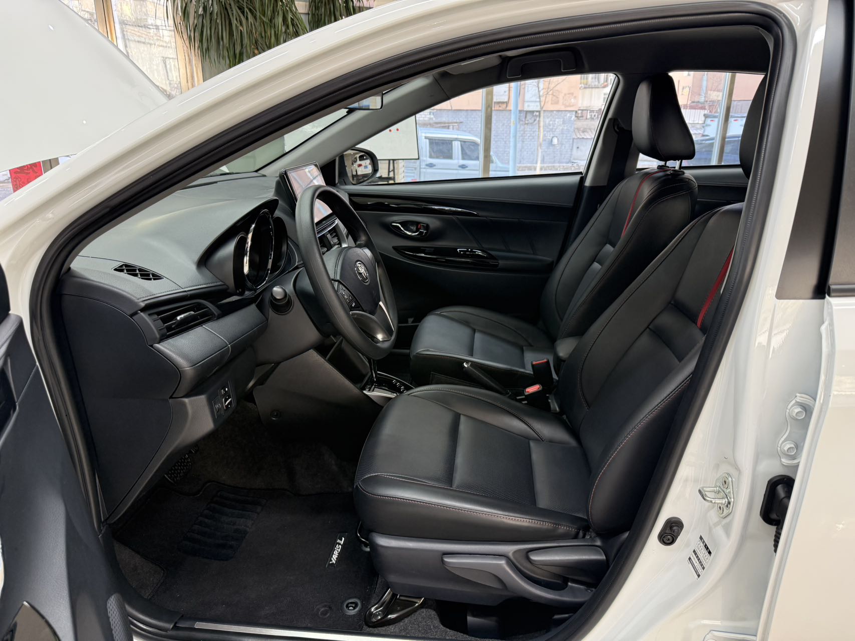 Yaris L Zhixuan 2022 car image #15