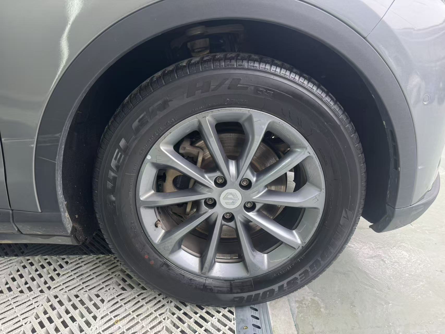 零跑汽车 零跑C11 2022 汽车图片 #15