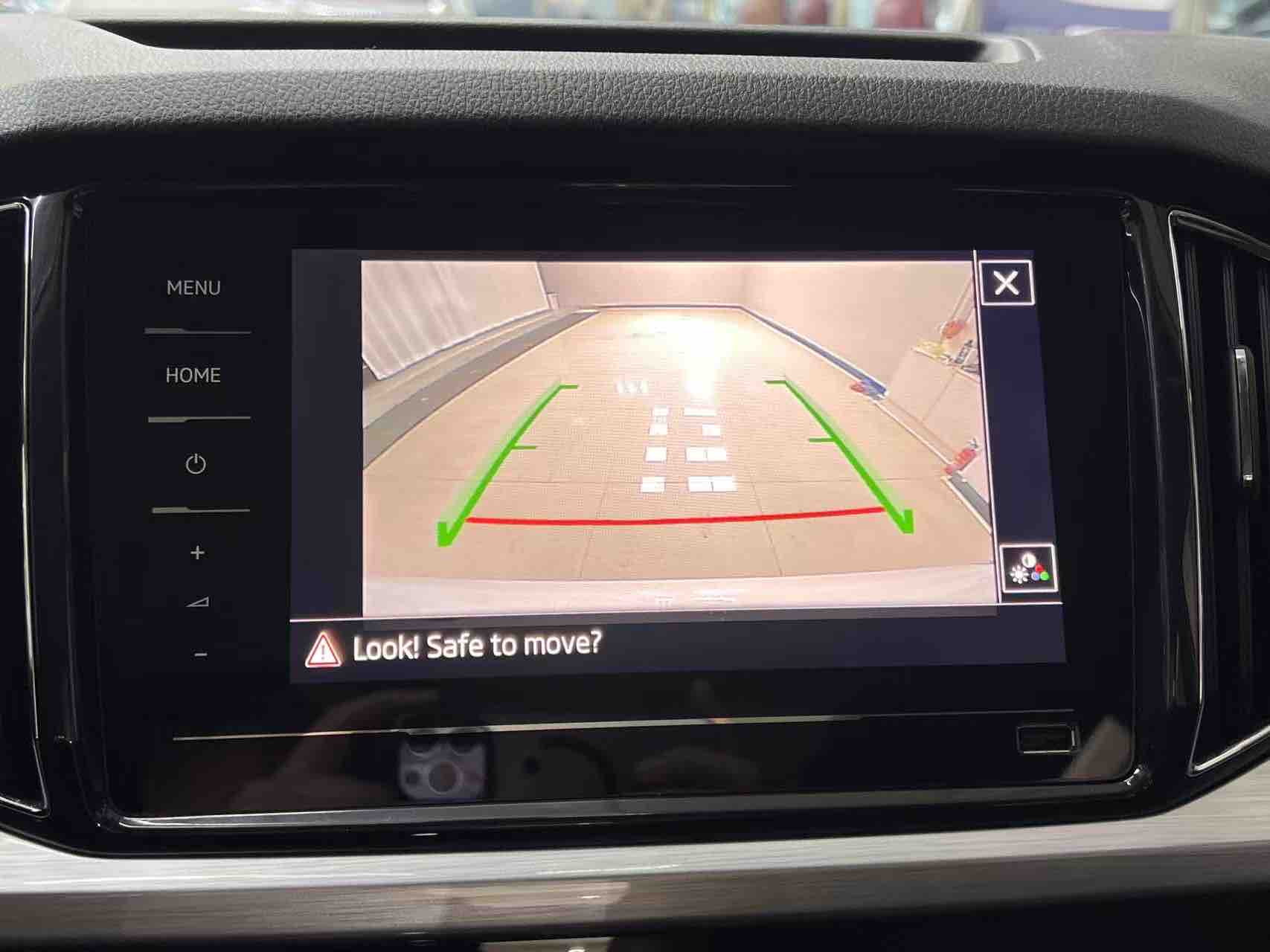 Skoda Kamiq 2023 imagem de carro #15