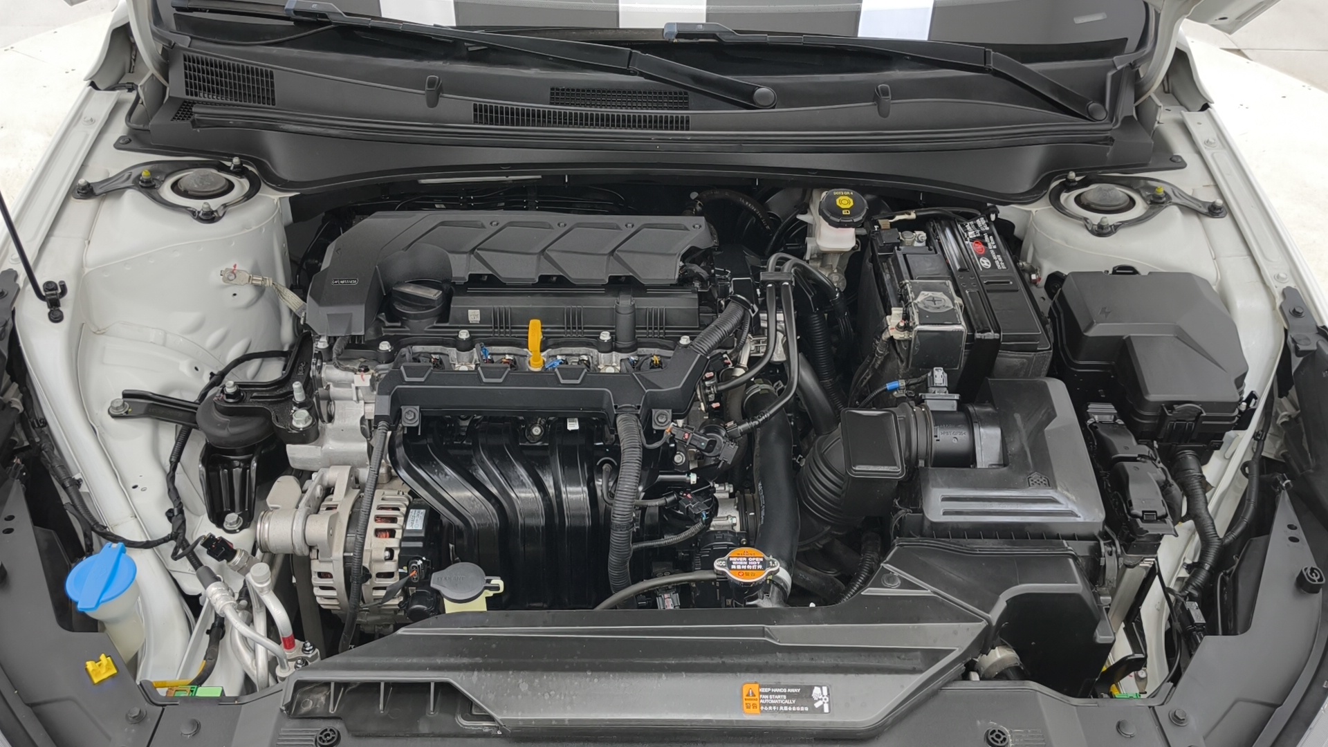 Hyundai Elantra 2022 car image #15