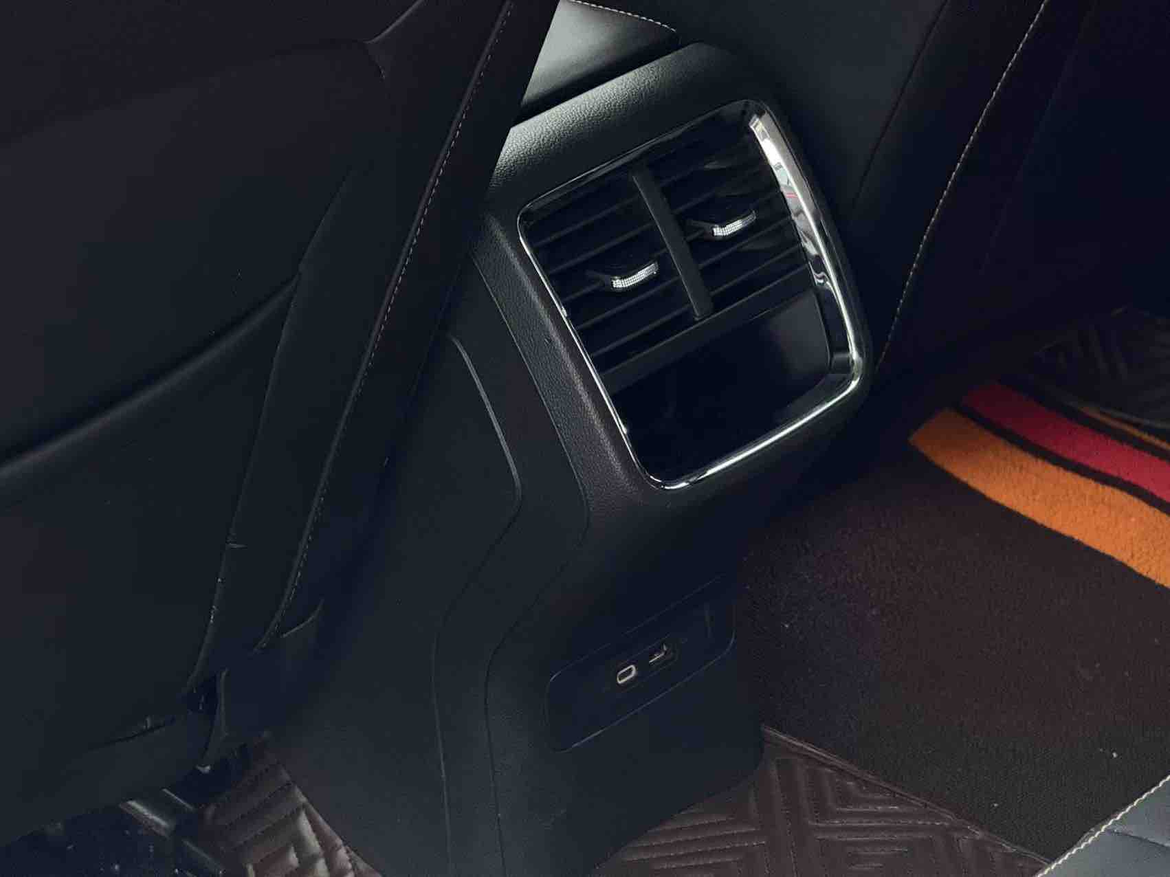 Skoda Octavia 2022 #15 Skoda Octavia 2022 car image #15