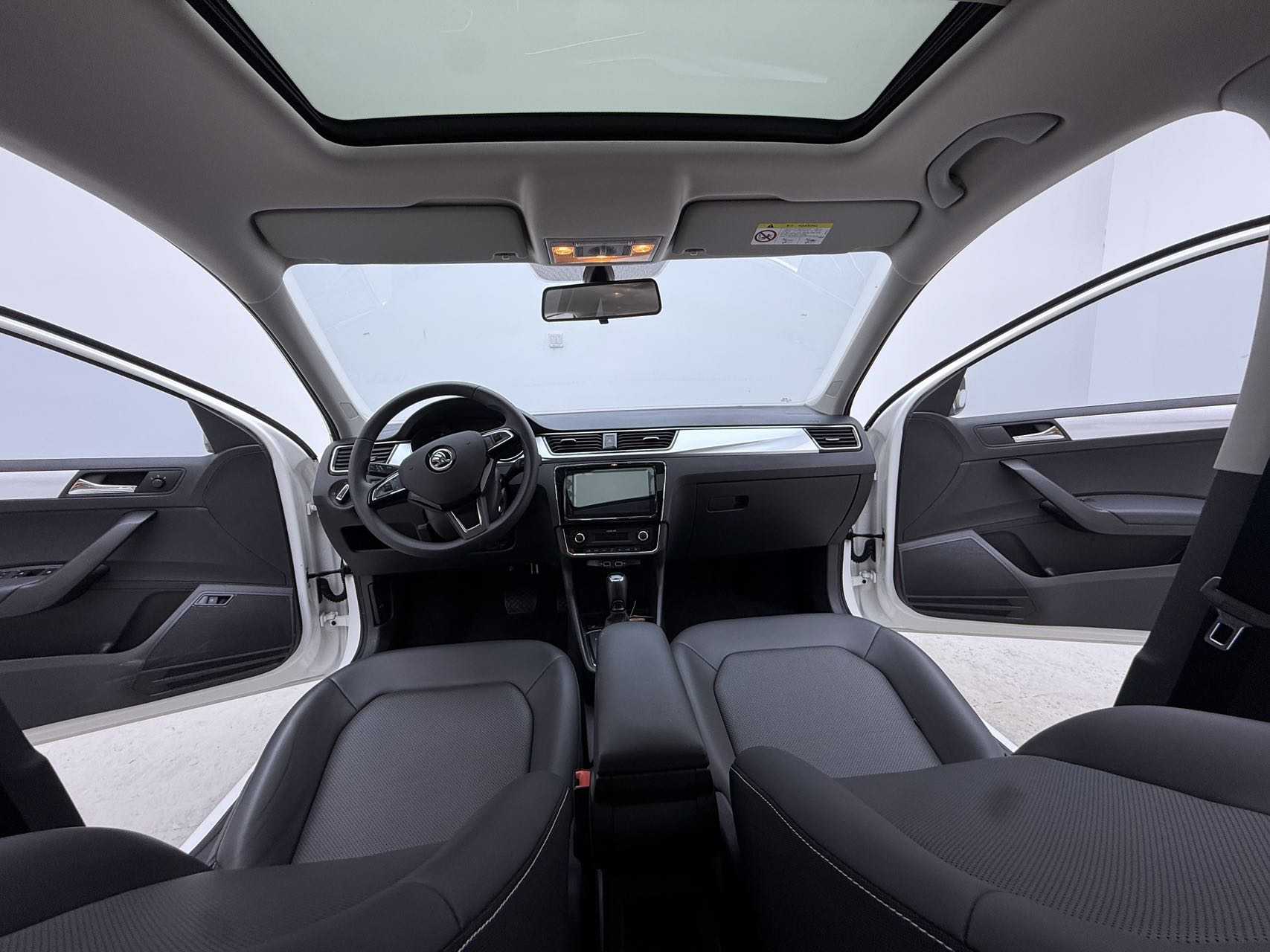 Skoda Rapid 2022 изображение автомобиля #15