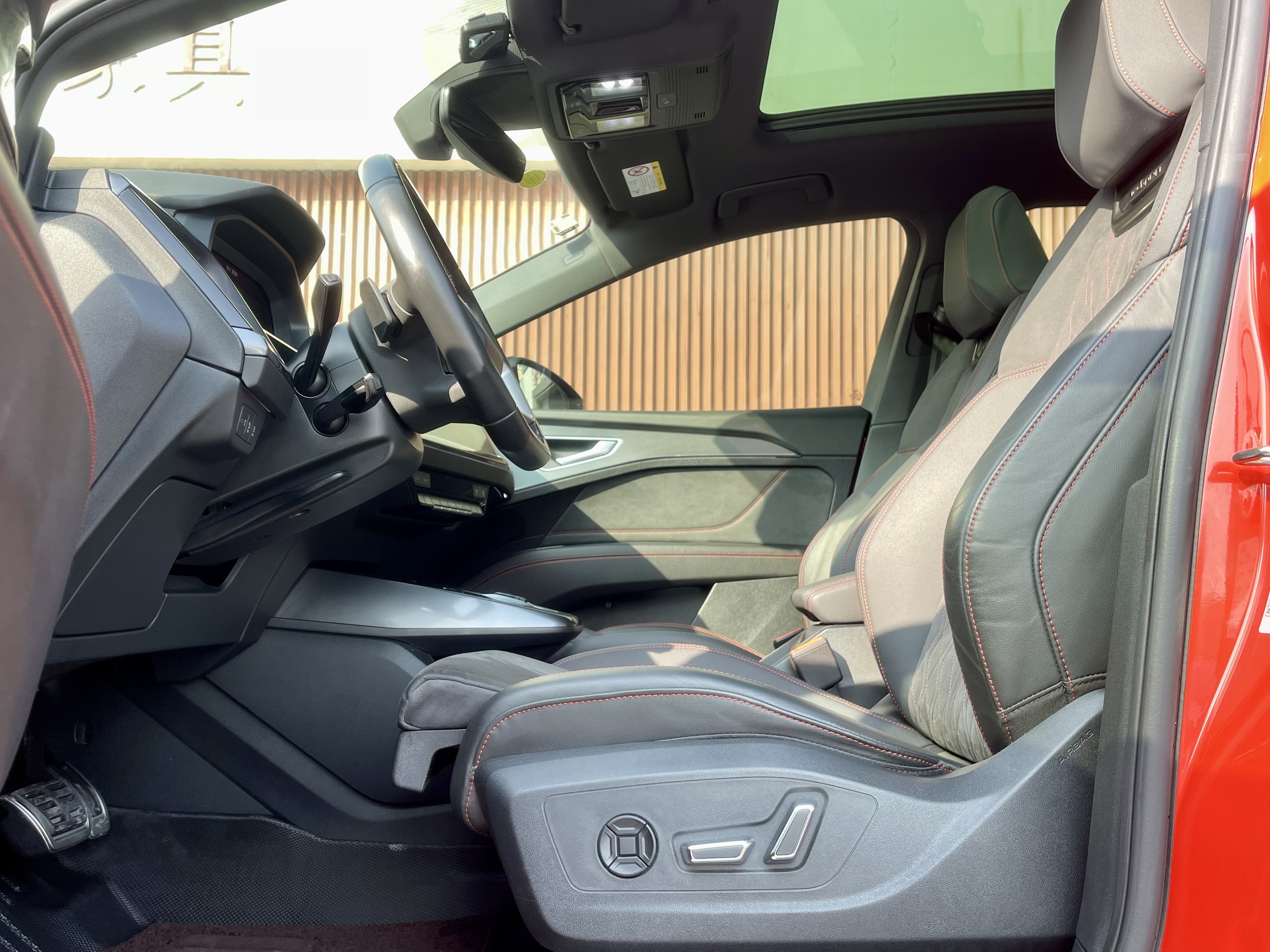 Audi Q5 e-tron 2022 immagine di auto #15