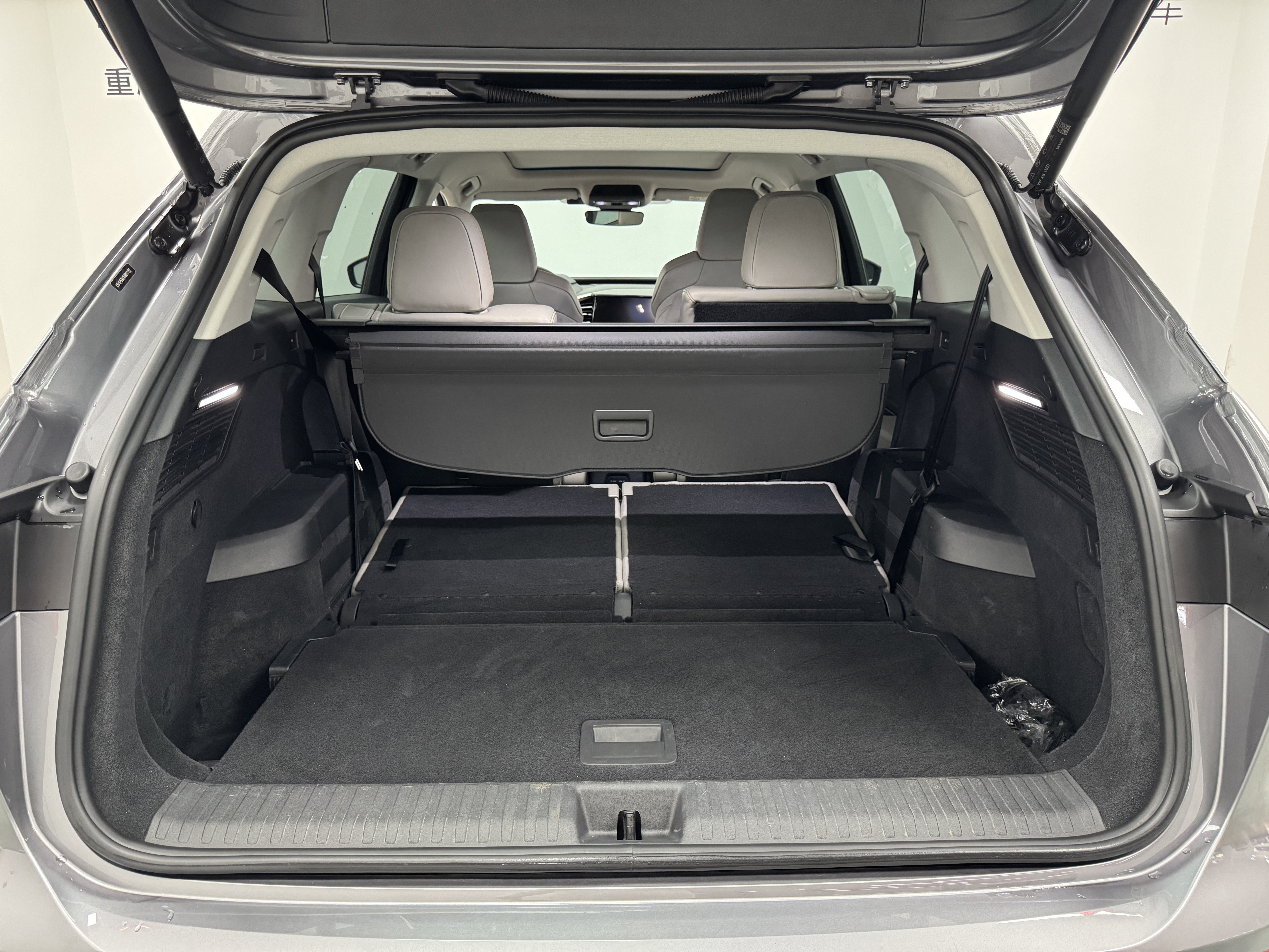 Audi Q5 e-tron 2023 immagine di auto #15