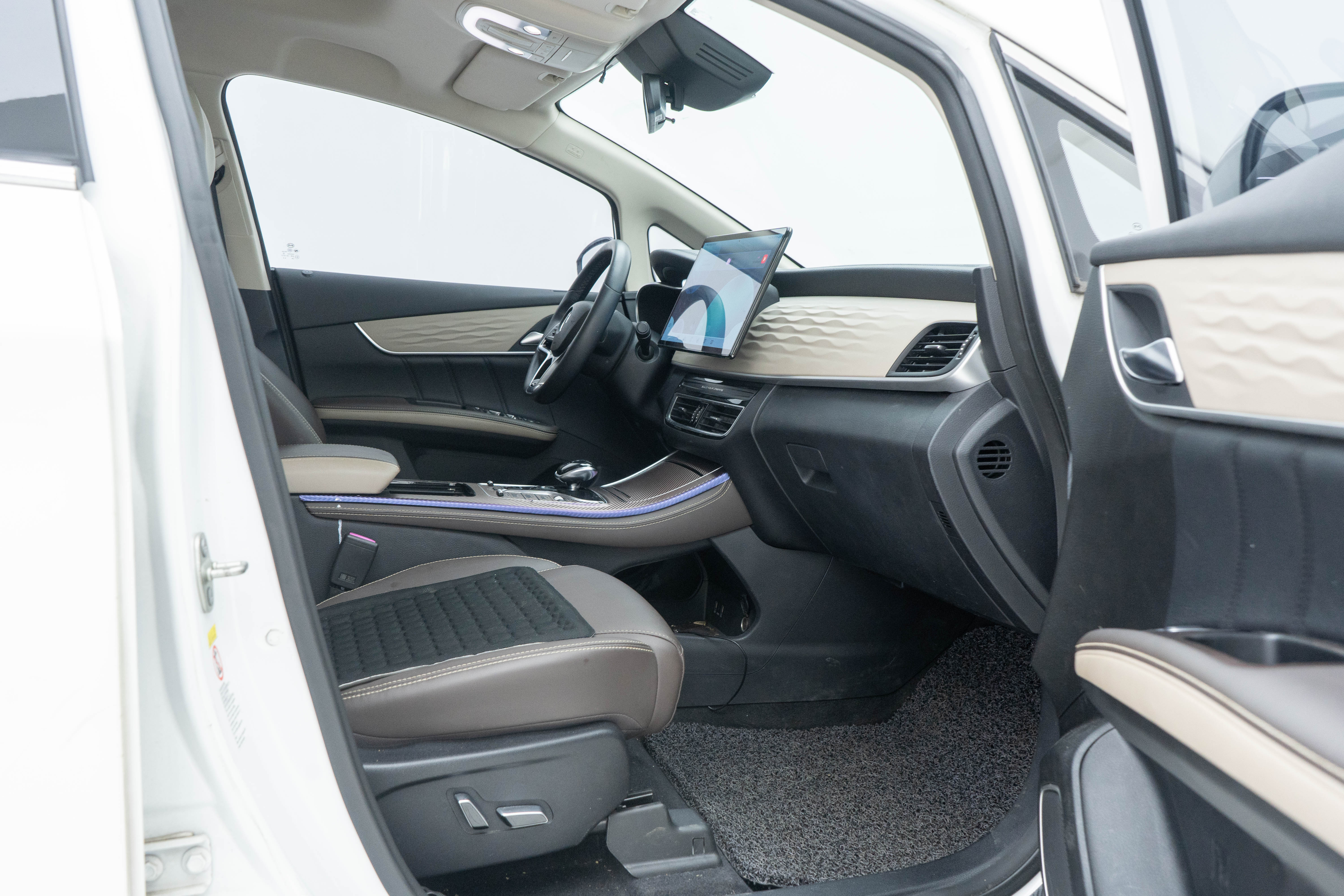 BYD Song MAX New Energy 2022 car image #15