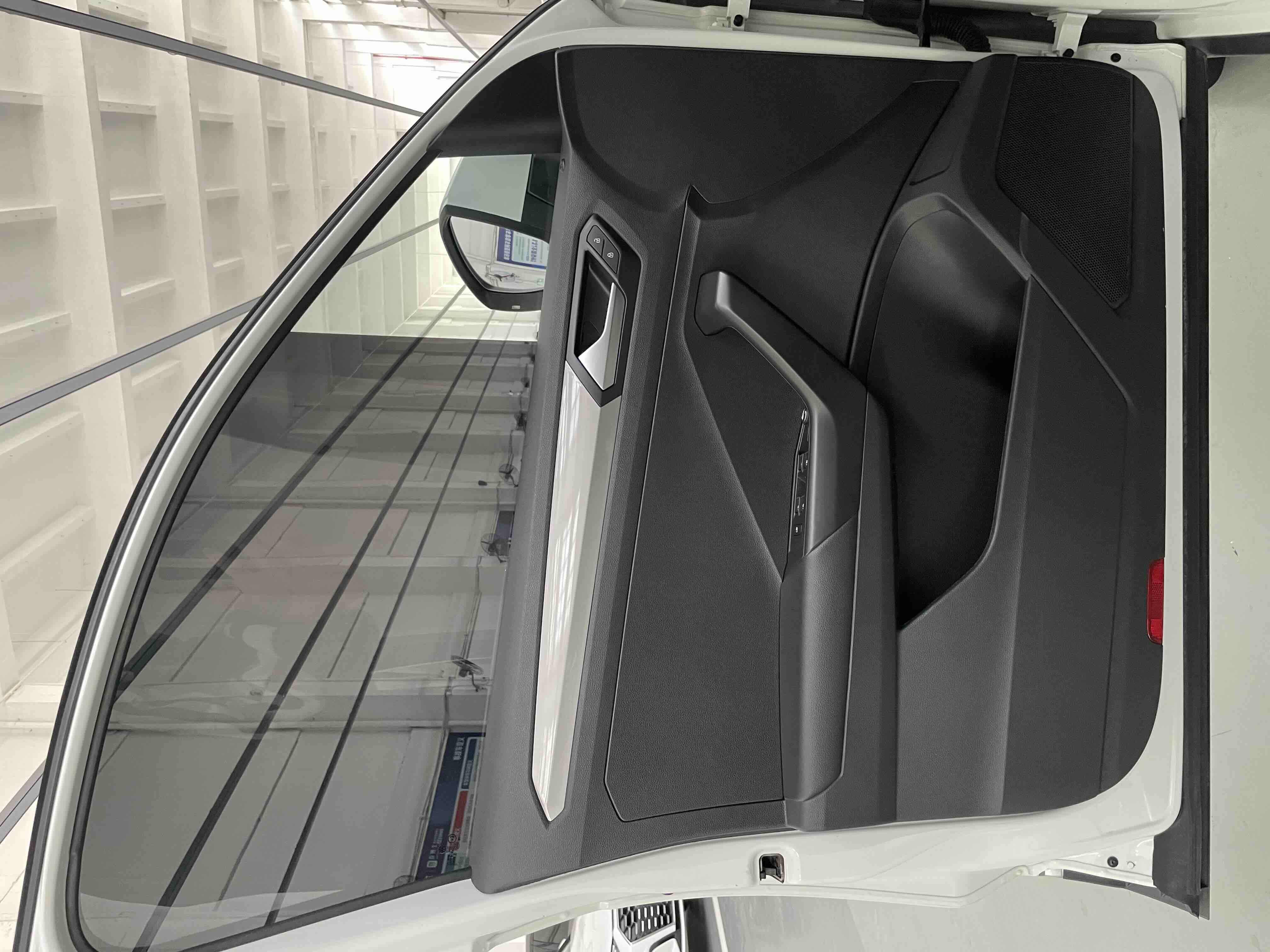 T-Roc 2022 car image #15