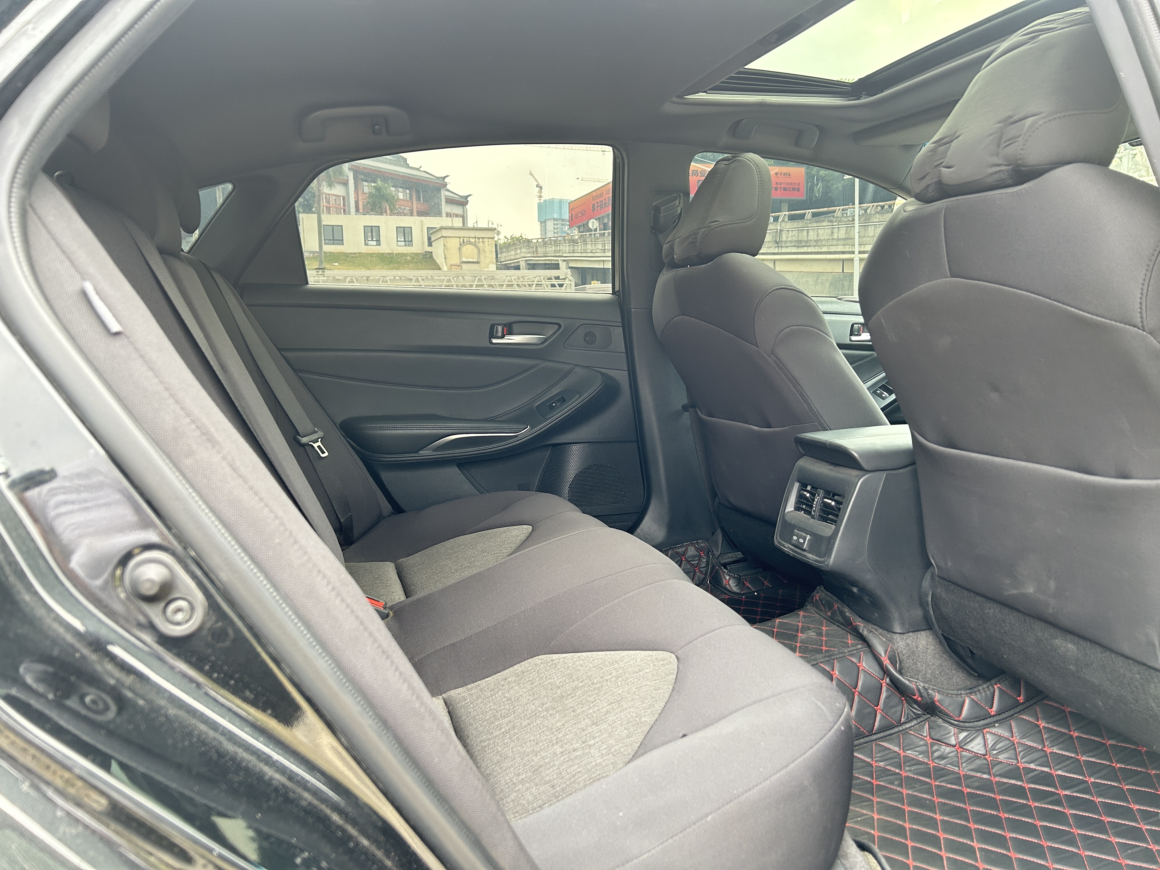 Toyota Avalon 2023 car image #15