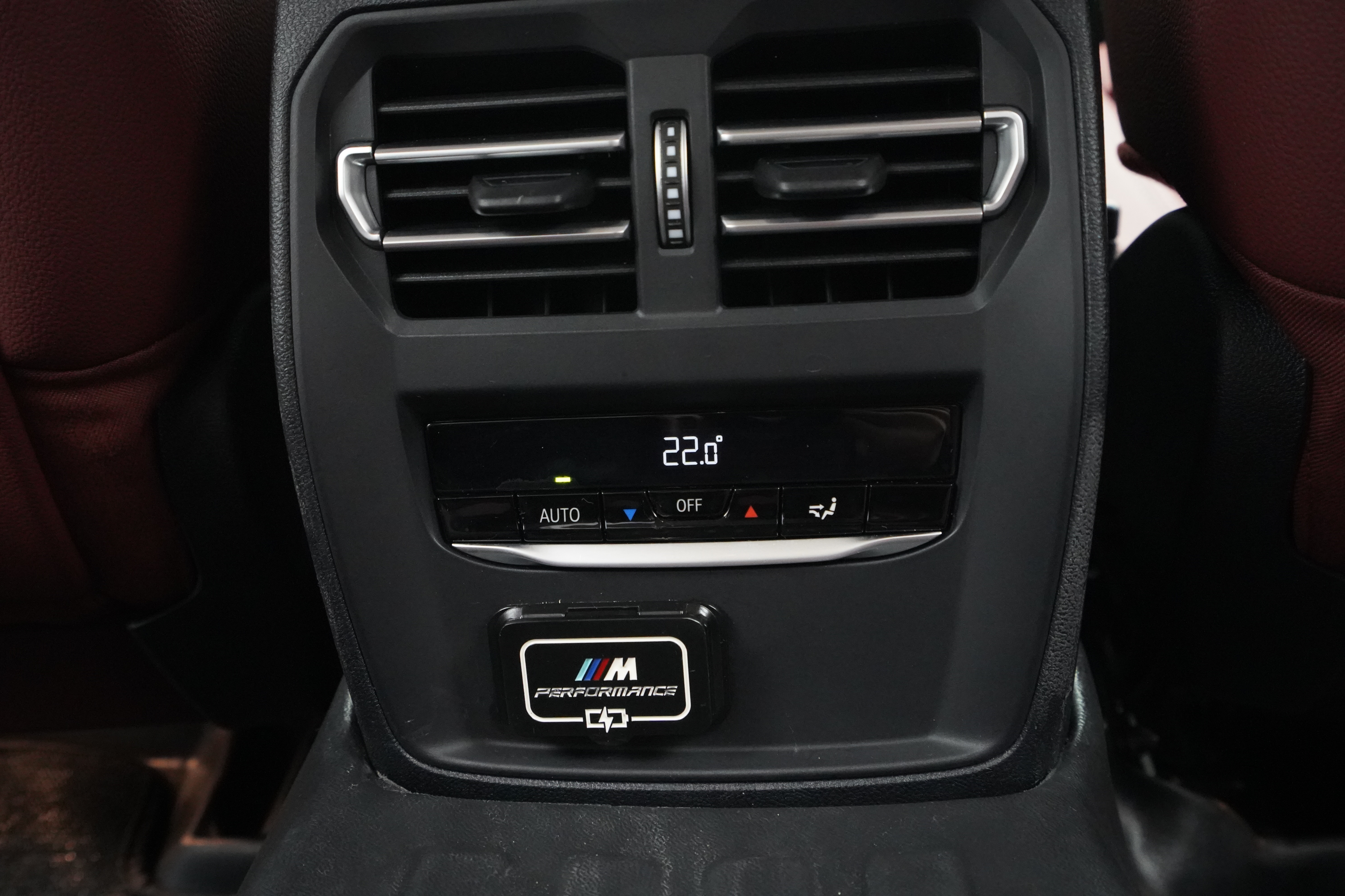 BMW i3 2022 immagine di auto #15